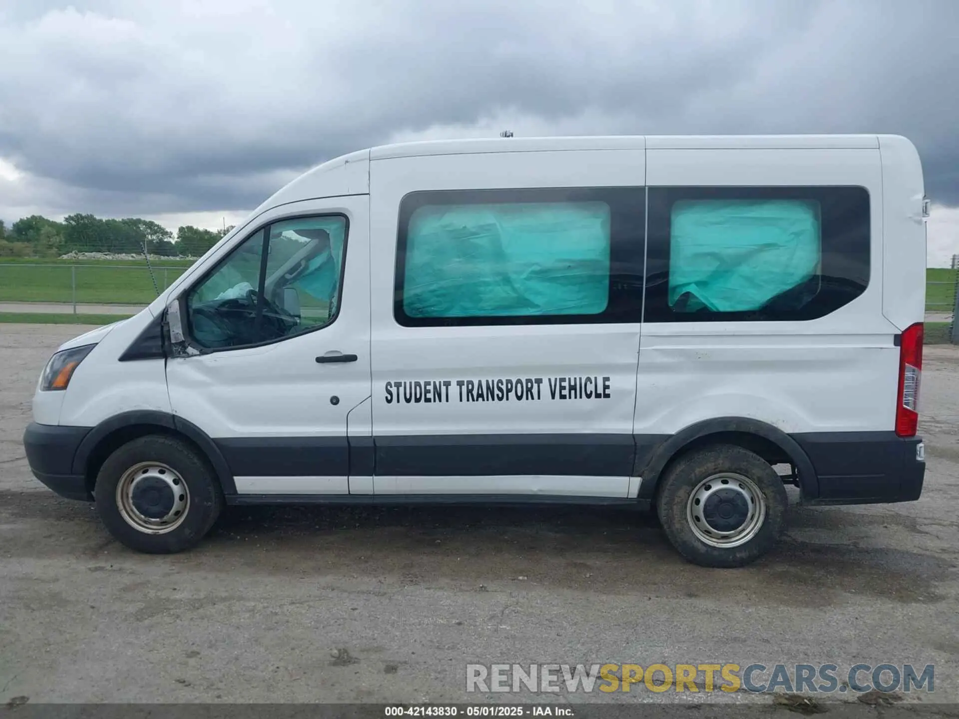 15 fotografías del automóvil dañado 1FMZK1CMXKKB72206 FORD TRANSIT-150 2019