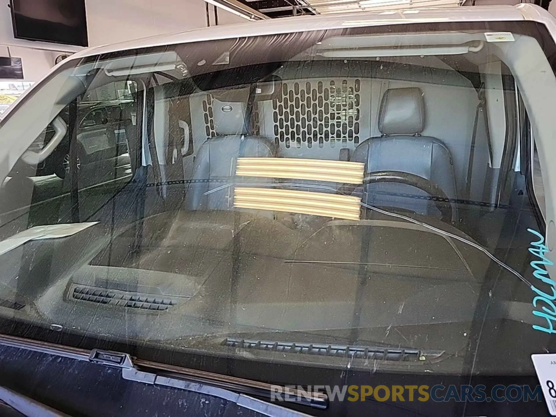 9 fotografías del automóvil dañado 1FTYE1YM0KKB28327 FORD TRANSIT-150 2019