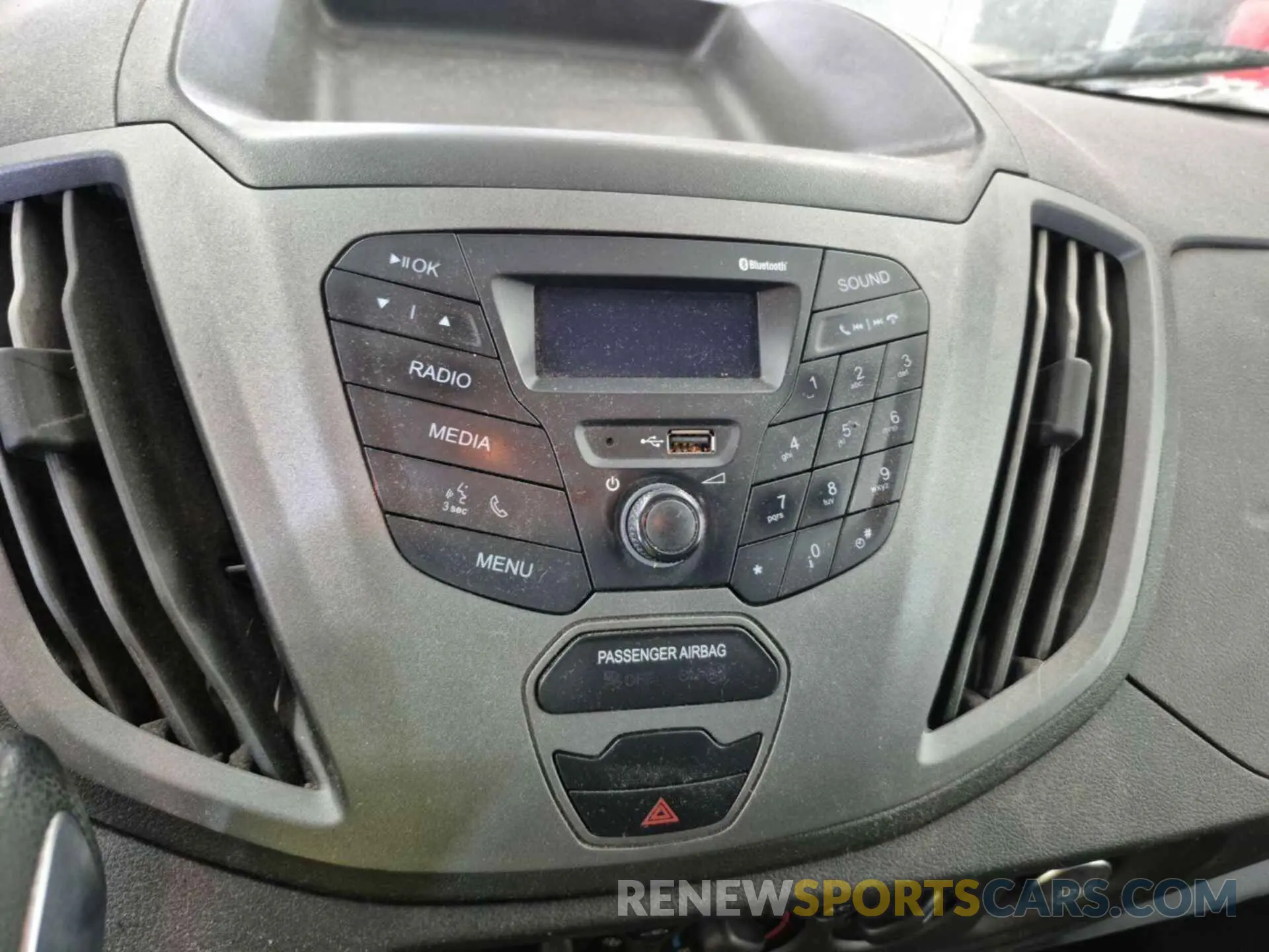 20 fotografías del automóvil dañado 1FTYE1YM0KKB31924 FORD TRANSIT-150 2019