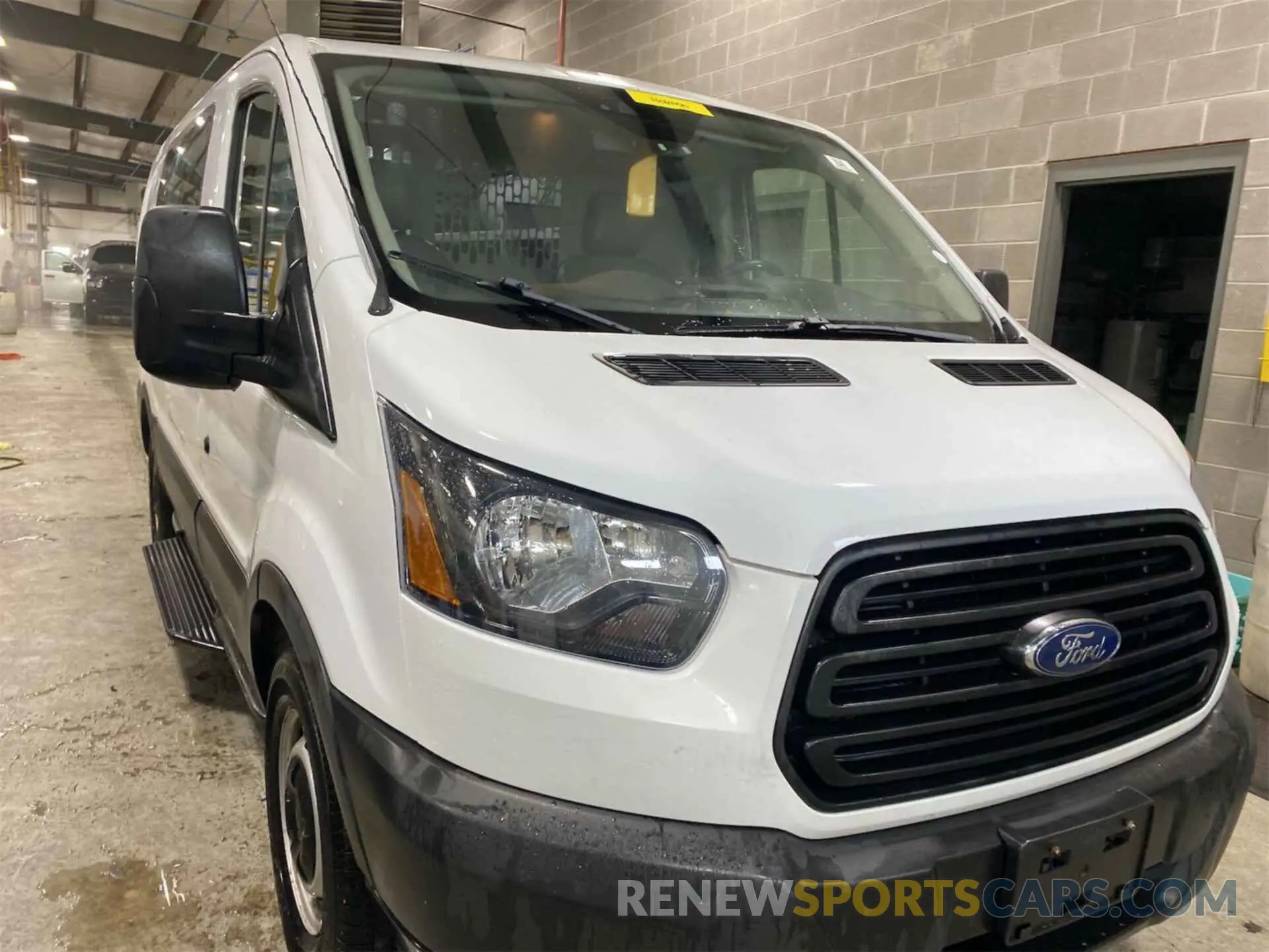 23 fotografías del automóvil dañado 1FTYE1YM0KKB31924 FORD TRANSIT-150 2019