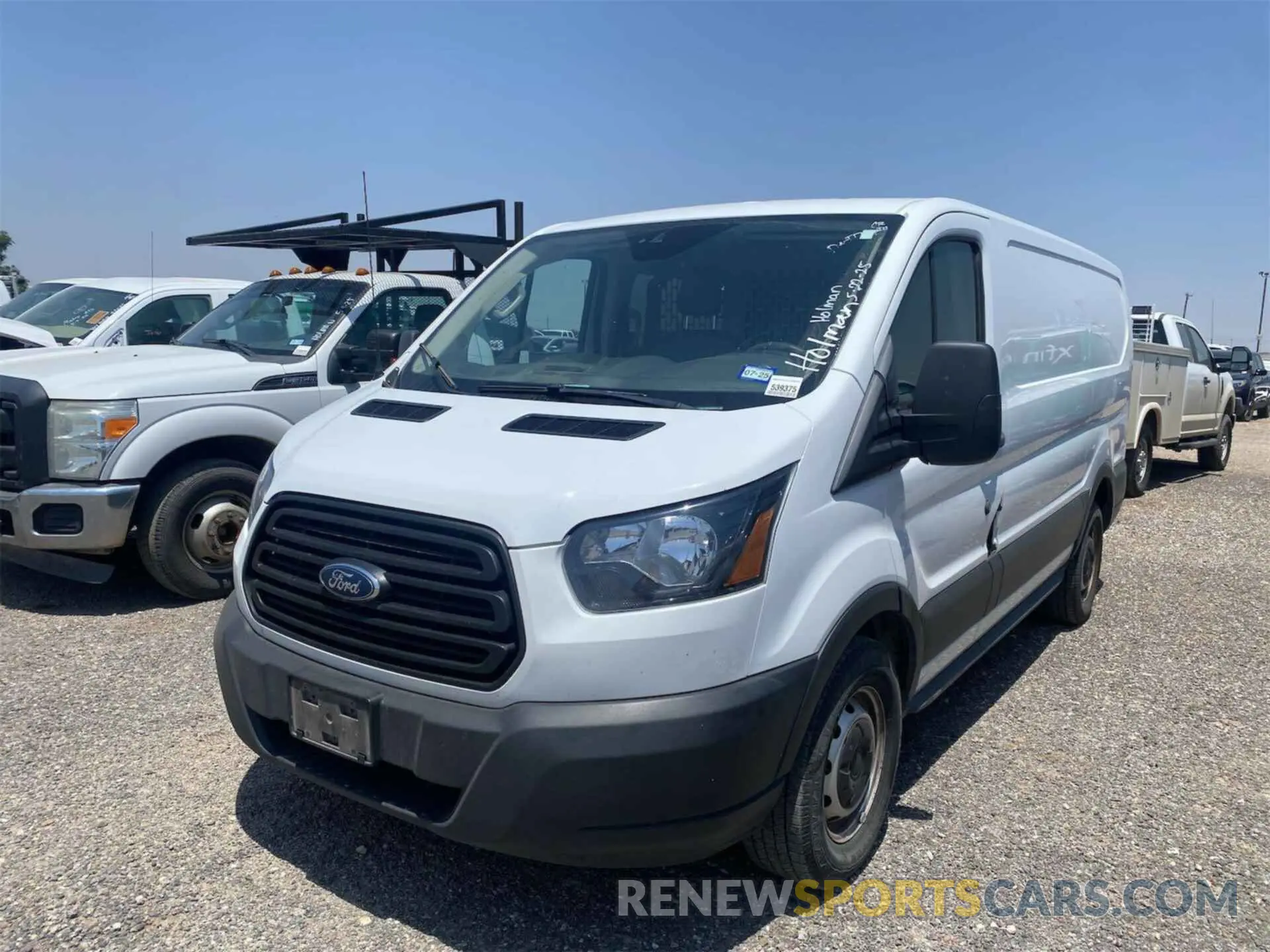10 fotografías del automóvil dañado 1FTYE1YM1KKB28319 FORD TRANSIT-150 2019