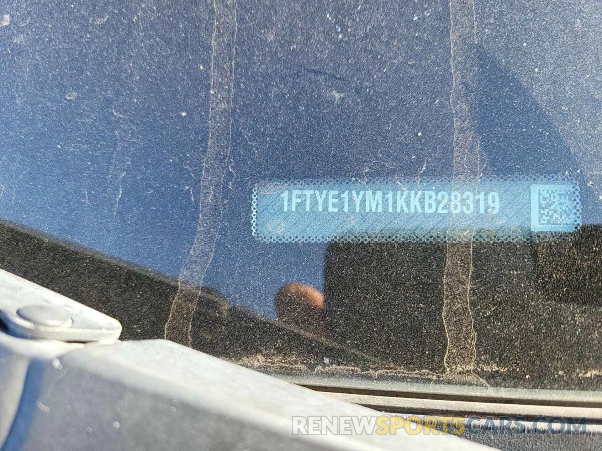 3 fotografías del automóvil dañado 1FTYE1YM1KKB28319 FORD TRANSIT-150 2019