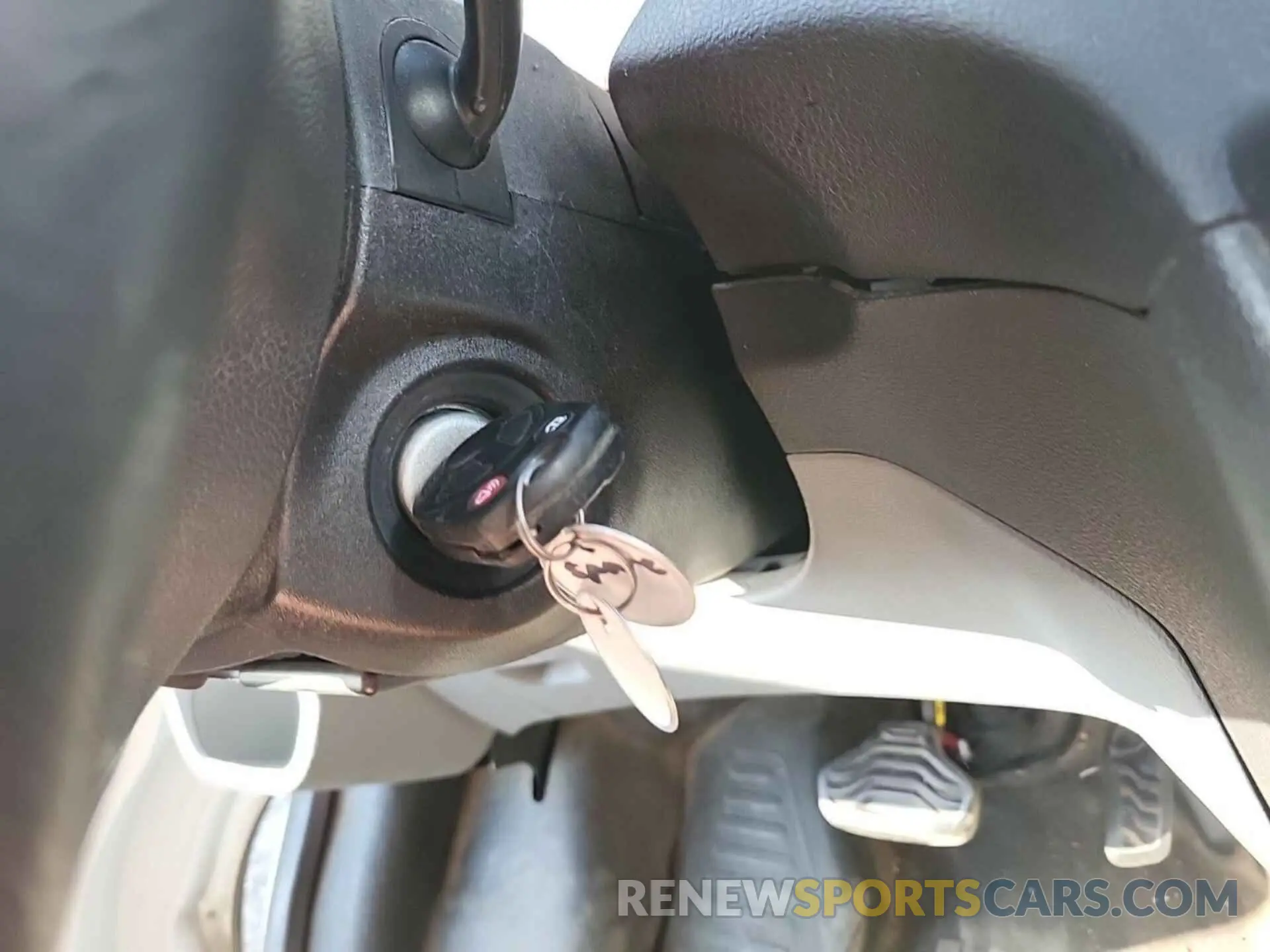 6 fotografías del automóvil dañado 1FTYE1YM1KKB28319 FORD TRANSIT-150 2019