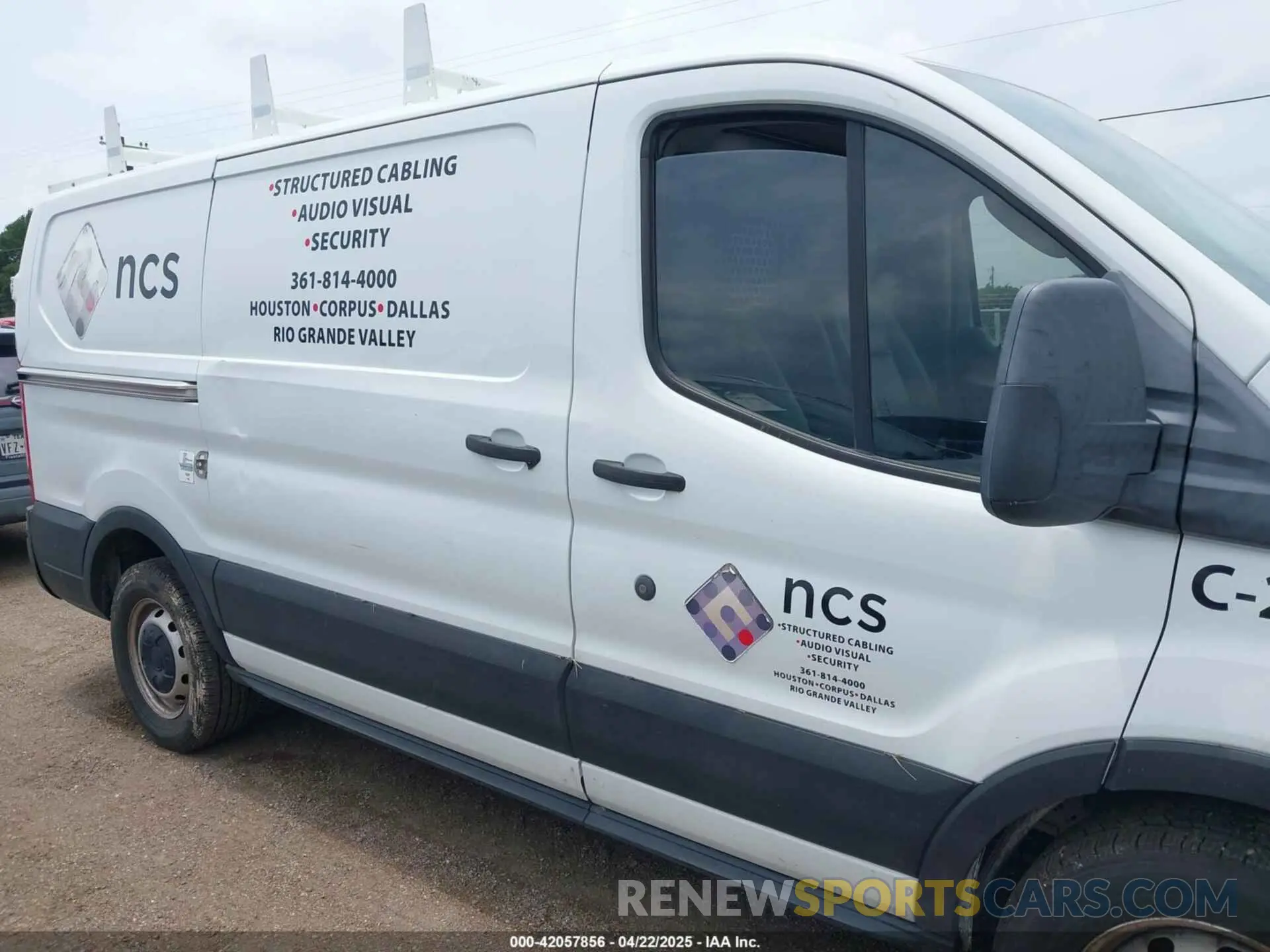 13 fotografías del automóvil dañado 1FTYE1YM2KKA11865 FORD TRANSIT-150 2019