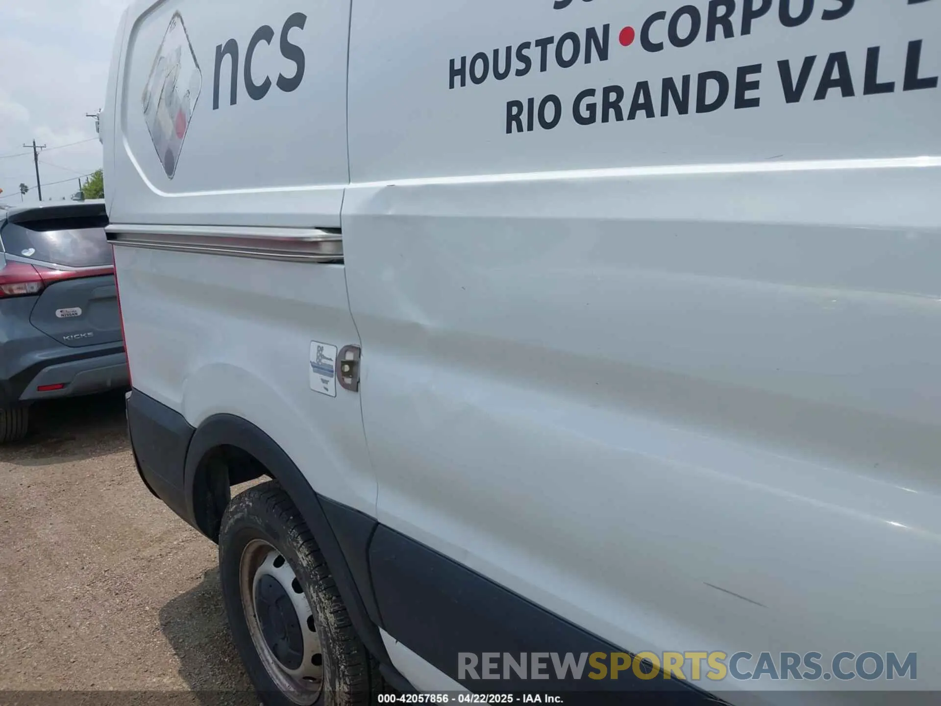 6 fotografías del automóvil dañado 1FTYE1YM2KKA11865 FORD TRANSIT-150 2019