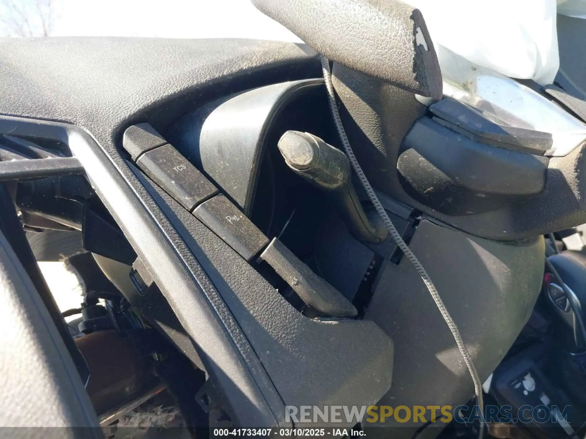 15 fotografías del automóvil dañado 1FTYE1YM2KKB31939 FORD TRANSIT-150 2019