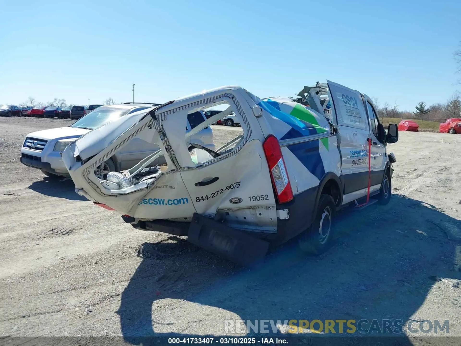 4 fotografías del automóvil dañado 1FTYE1YM2KKB31939 FORD TRANSIT-150 2019