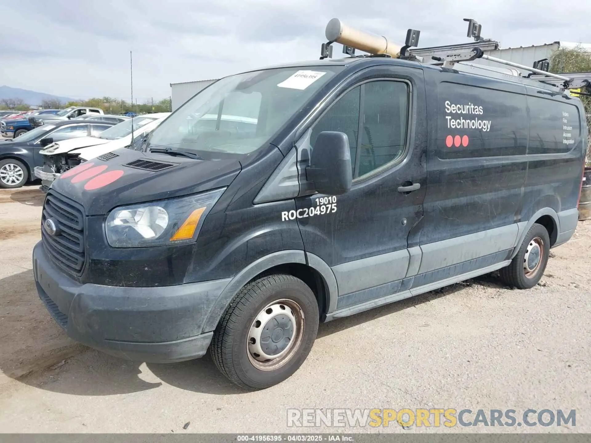 2 fotografías del automóvil dañado 1FTYE1YM3KKA41523 FORD TRANSIT-150 2019