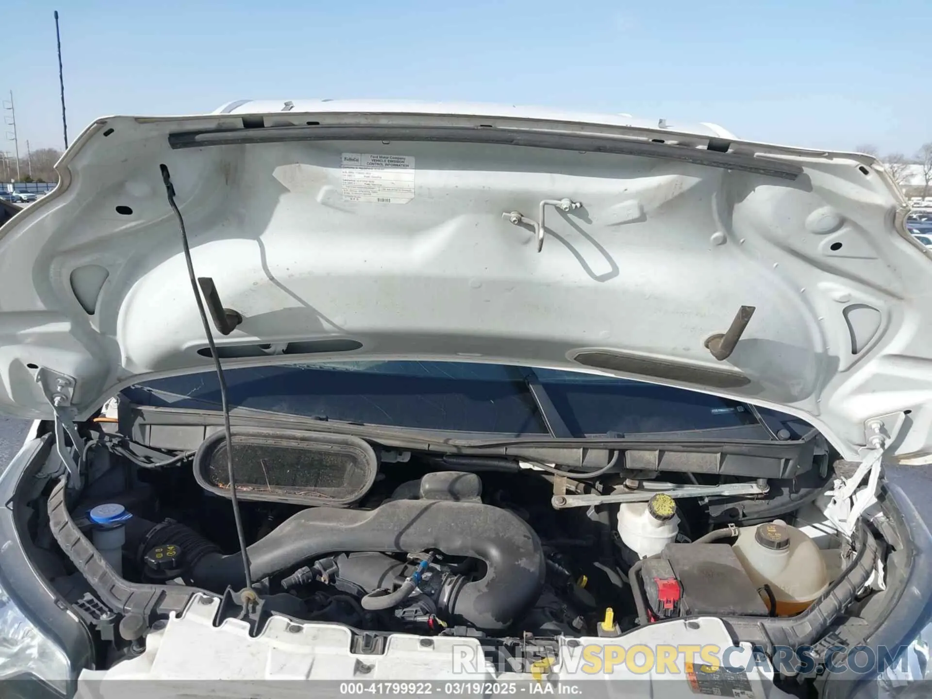 9 fotografías del automóvil dañado 1FTYE1YM5KKB72601 FORD TRANSIT-150 2019