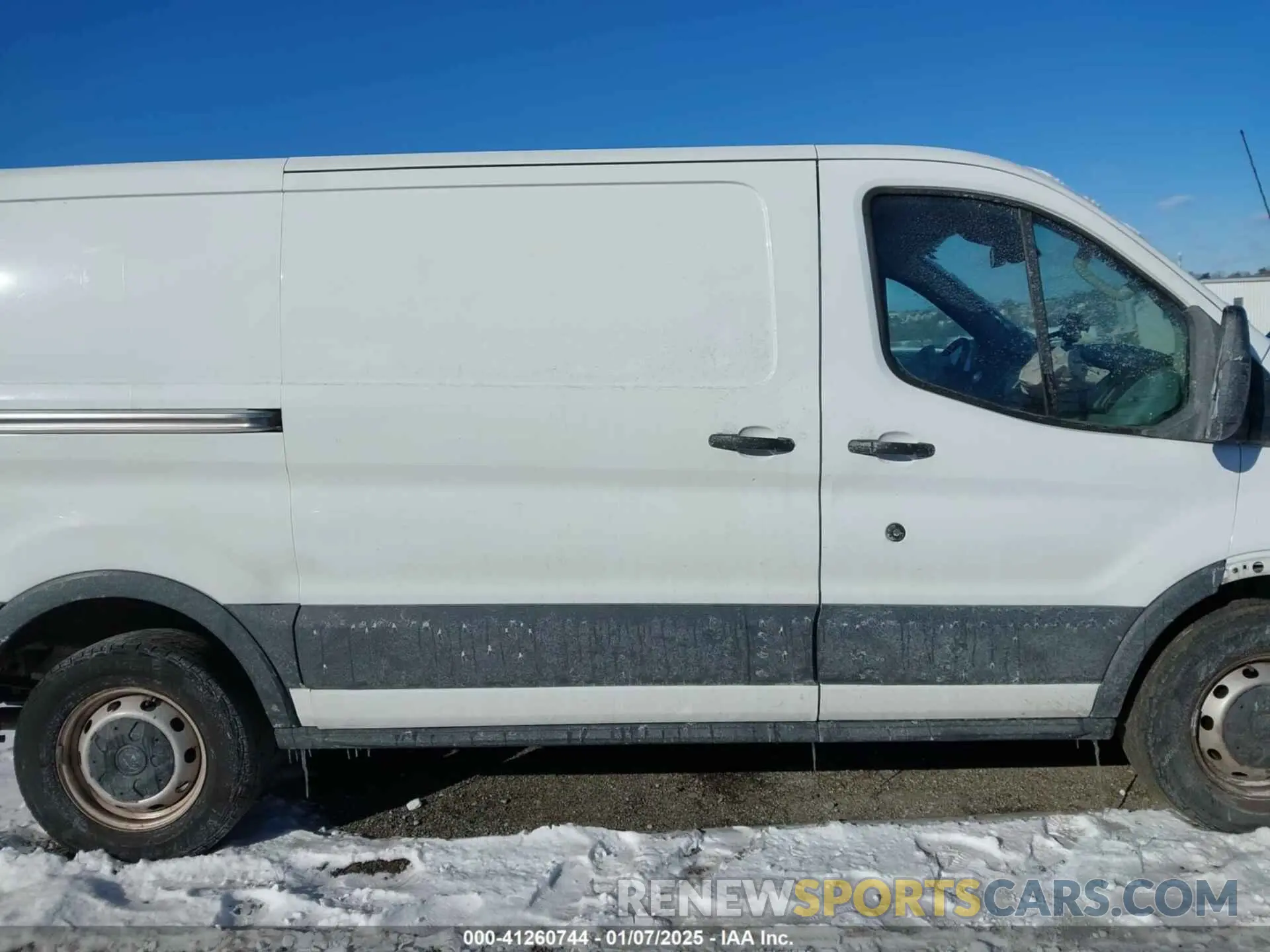 12 fotografías del automóvil dañado 1FTYE1YM7KKA23171 FORD TRANSIT-150 2019