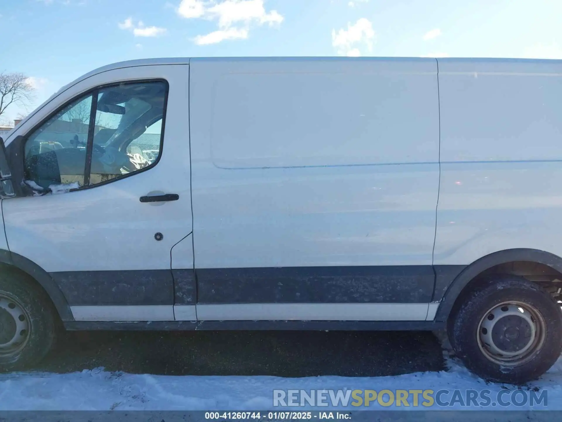 13 fotografías del automóvil dañado 1FTYE1YM7KKA23171 FORD TRANSIT-150 2019