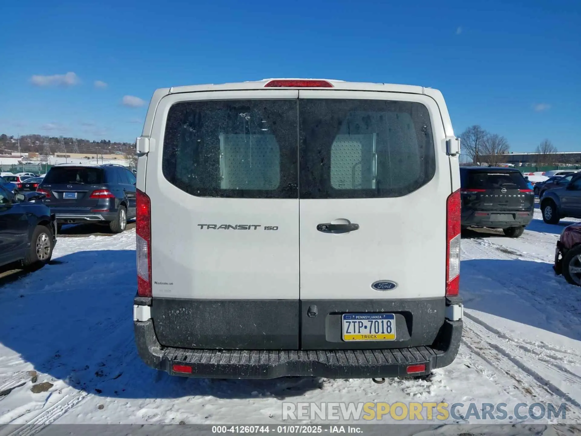 15 fotografías del automóvil dañado 1FTYE1YM7KKA23171 FORD TRANSIT-150 2019