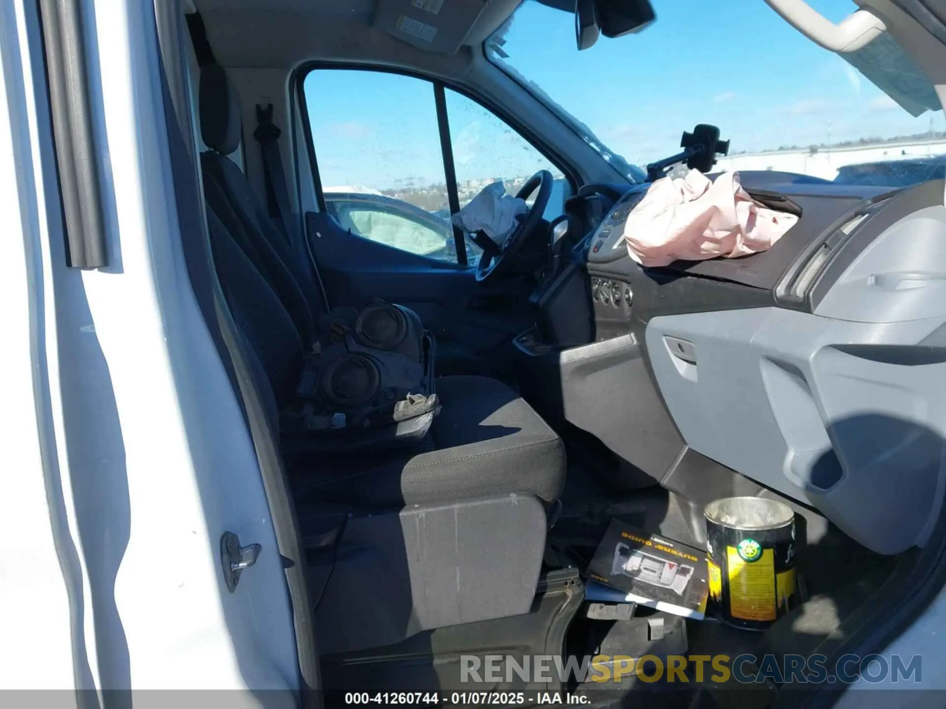 5 fotografías del automóvil dañado 1FTYE1YM7KKA23171 FORD TRANSIT-150 2019