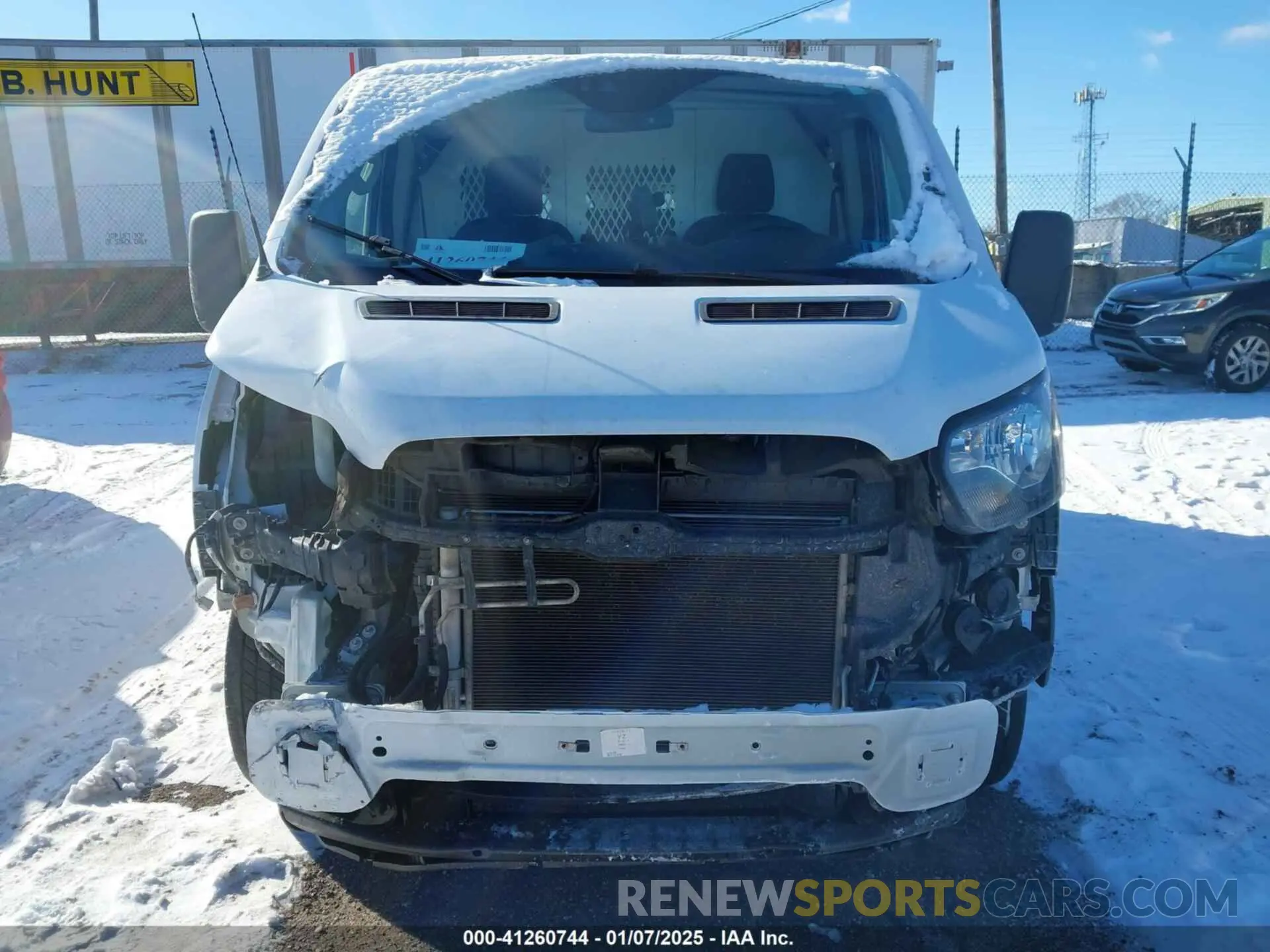 6 fotografías del automóvil dañado 1FTYE1YM7KKA23171 FORD TRANSIT-150 2019