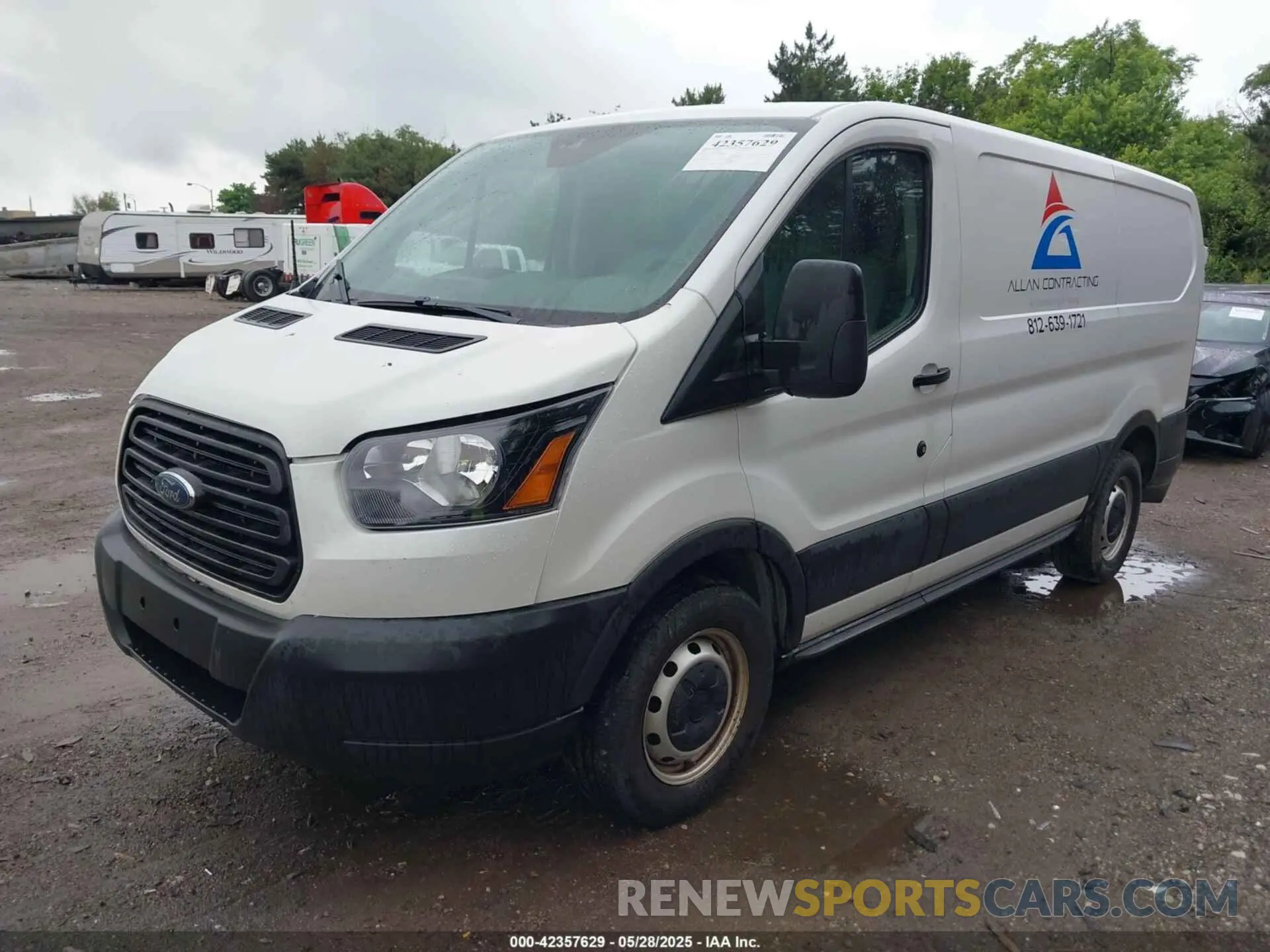 2 fotografías del automóvil dañado 1FTYE1YM7KKB37980 FORD TRANSIT-150 2019