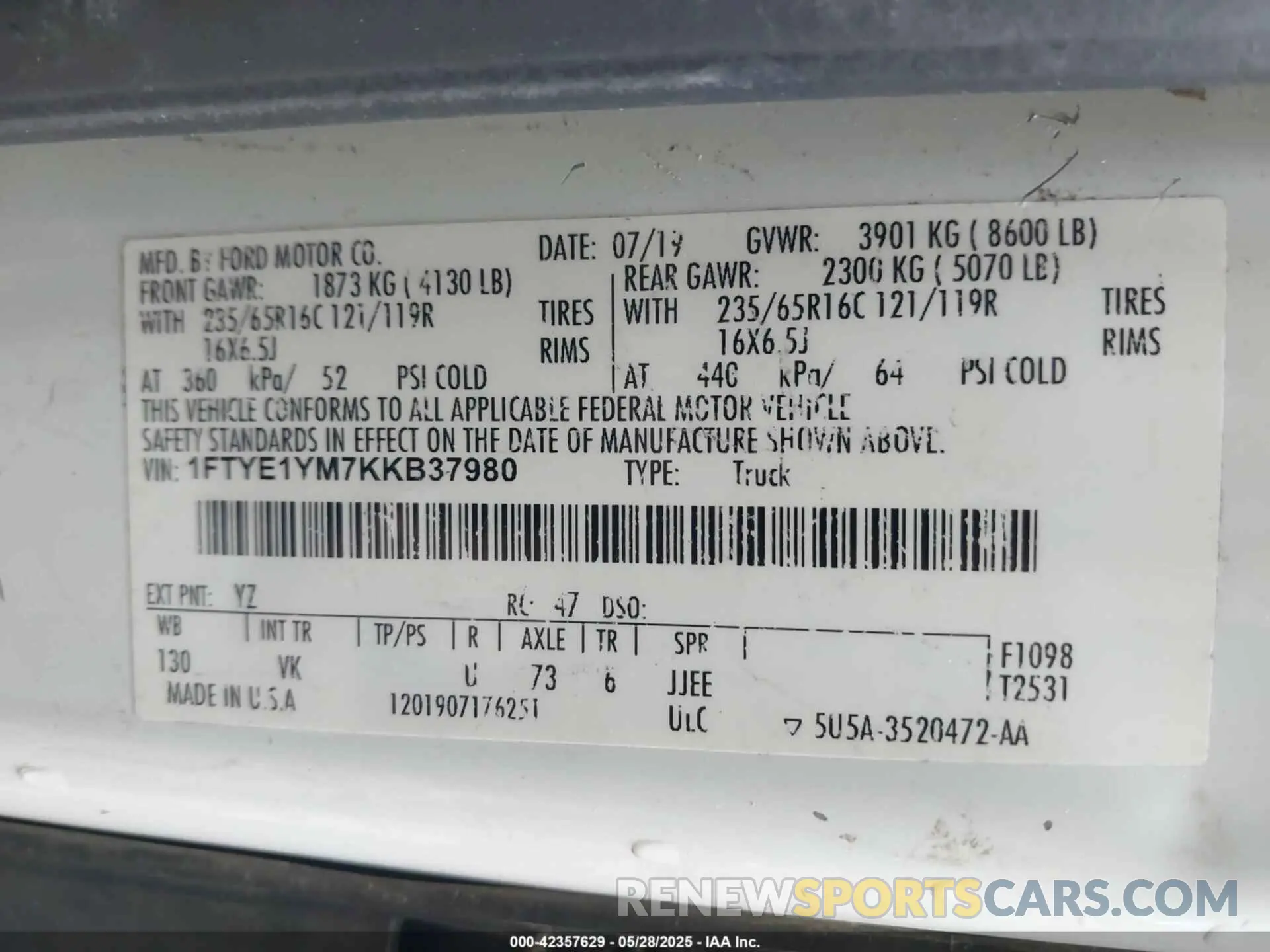 9 fotografías del automóvil dañado 1FTYE1YM7KKB37980 FORD TRANSIT-150 2019