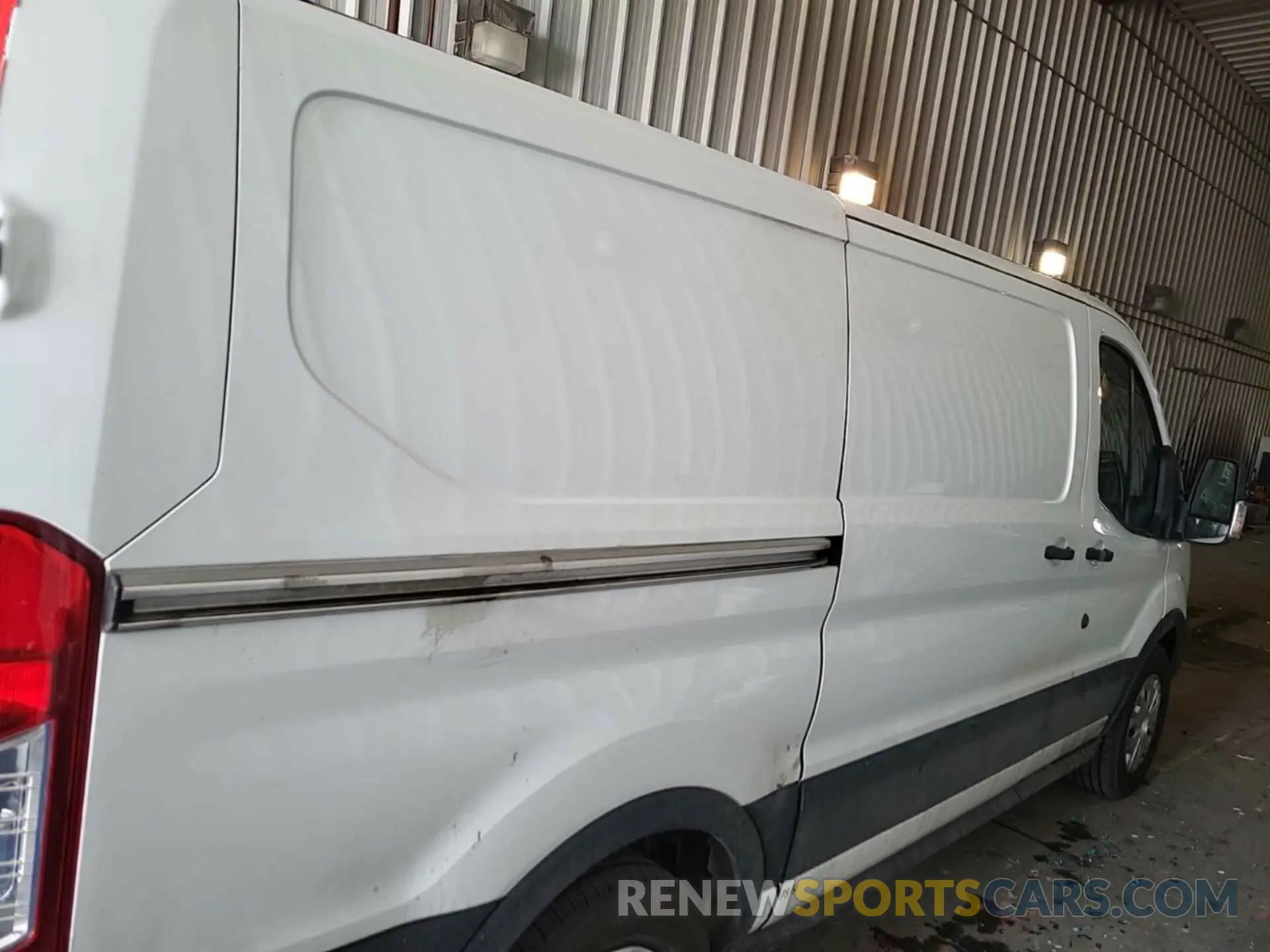 20 fotografías del automóvil dañado 1FTYE1YM8KKA31571 FORD TRANSIT-150 2019