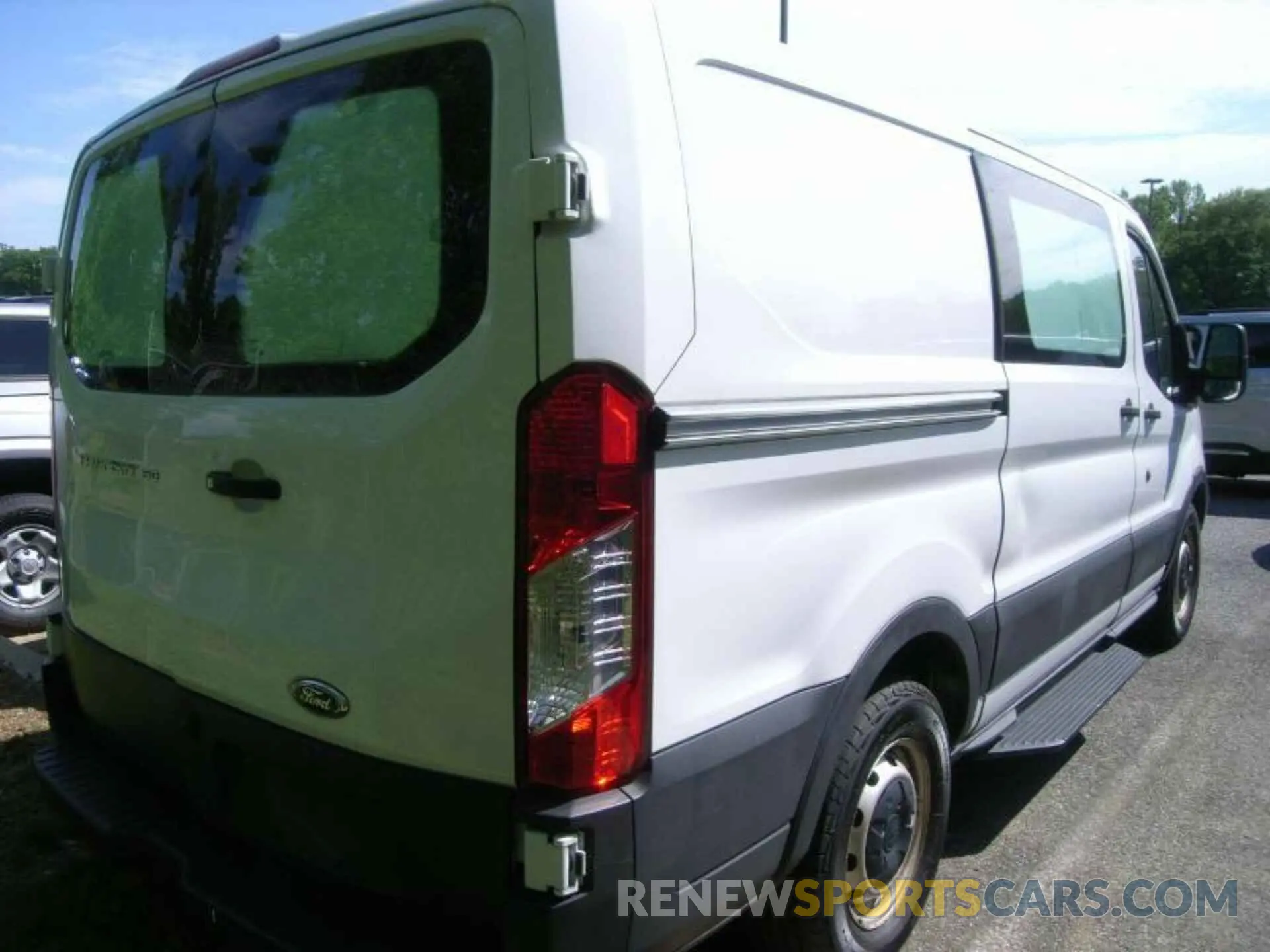 9 fotografías del automóvil dañado 1FTYE1YM8KKB31914 FORD TRANSIT-150 2019