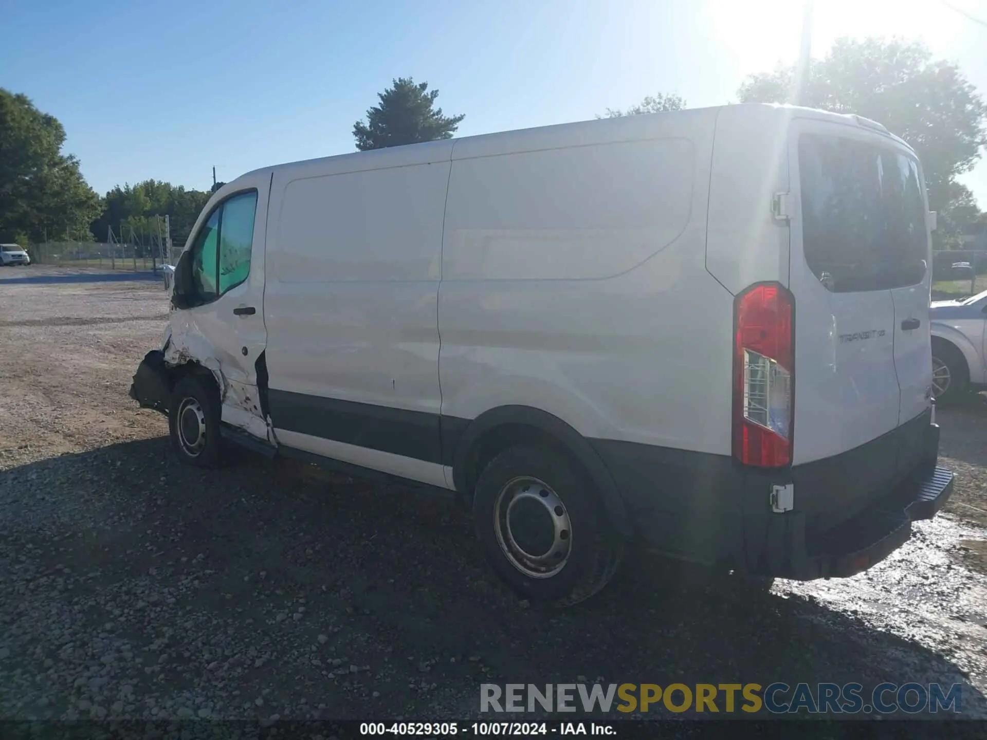 3 fotografías del automóvil dañado 1FTYE1YM8KKB45313 FORD TRANSIT-150 2019