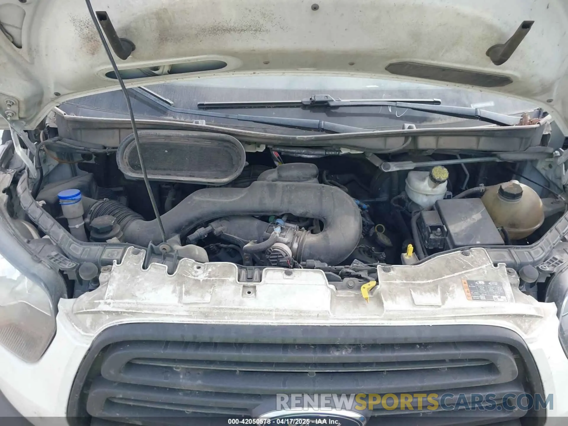 10 fotografías del automóvil dañado 1FTYE1ZM3KKA12294 FORD TRANSIT-150 2019