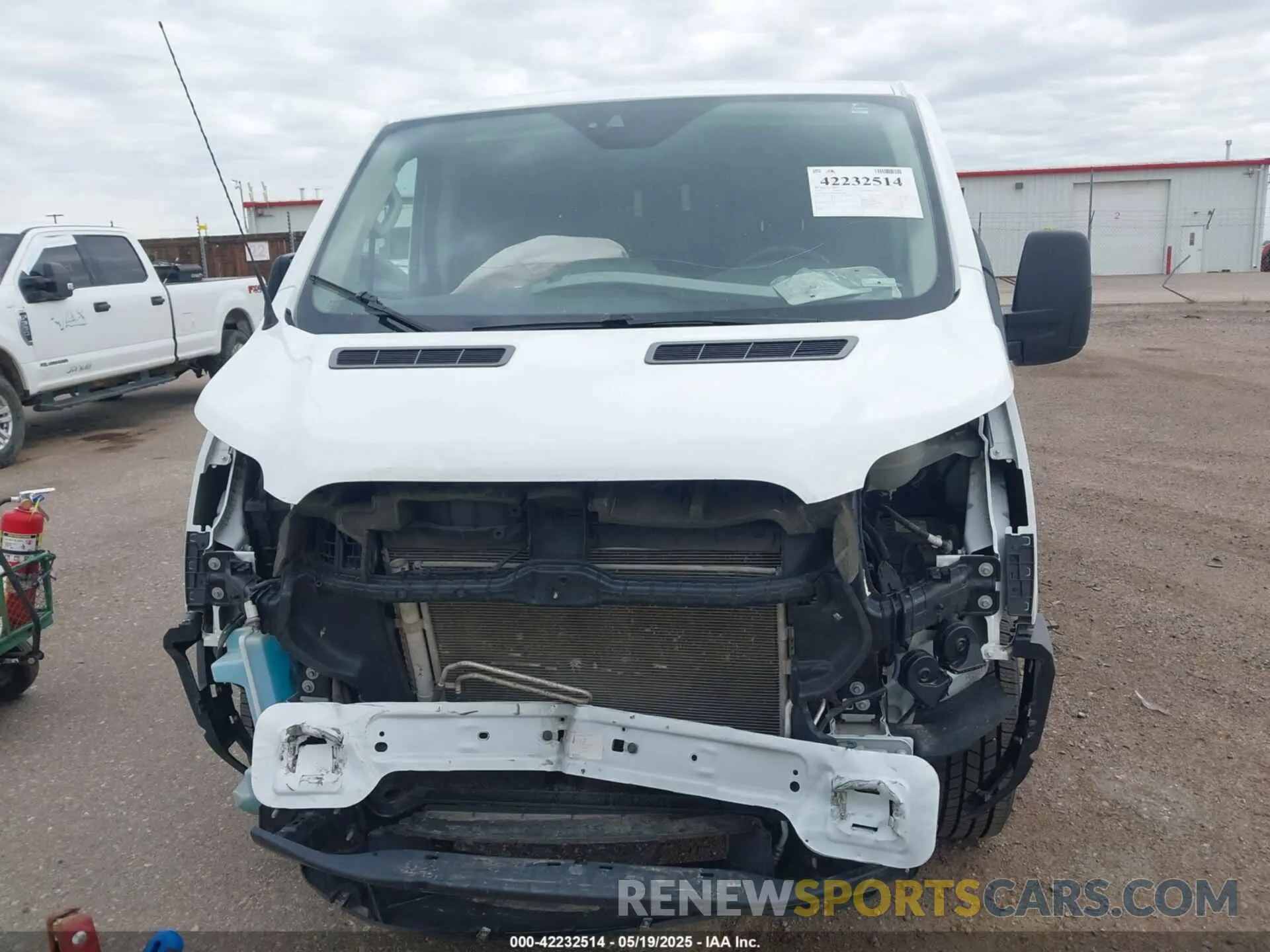 12 fotografías del automóvil dañado 1FTYE1ZM5KKB61368 FORD TRANSIT-150 2019