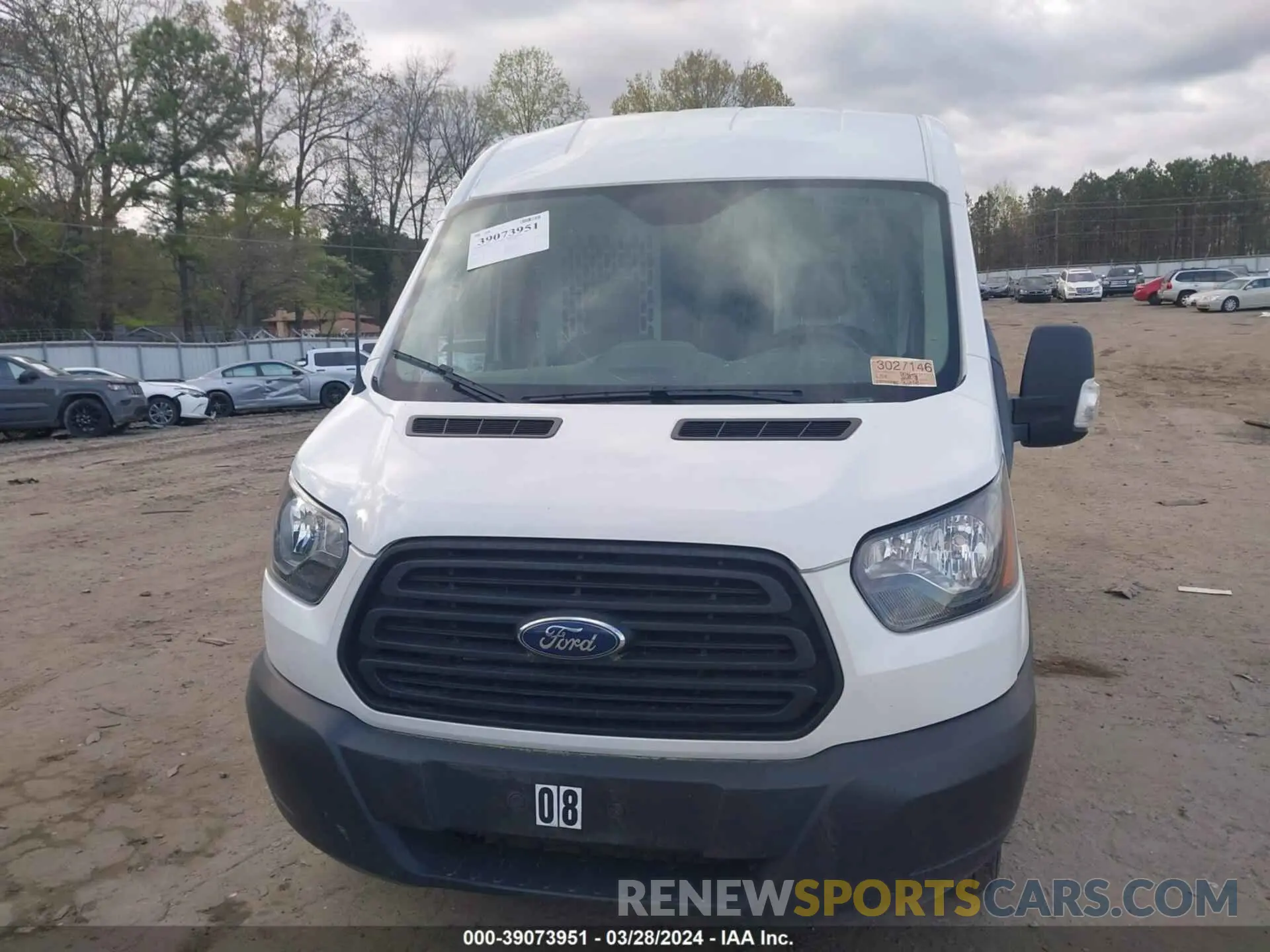 12 fotografías del automóvil dañado 1FTYE2CM3KKB32479 FORD TRANSIT-150 2019