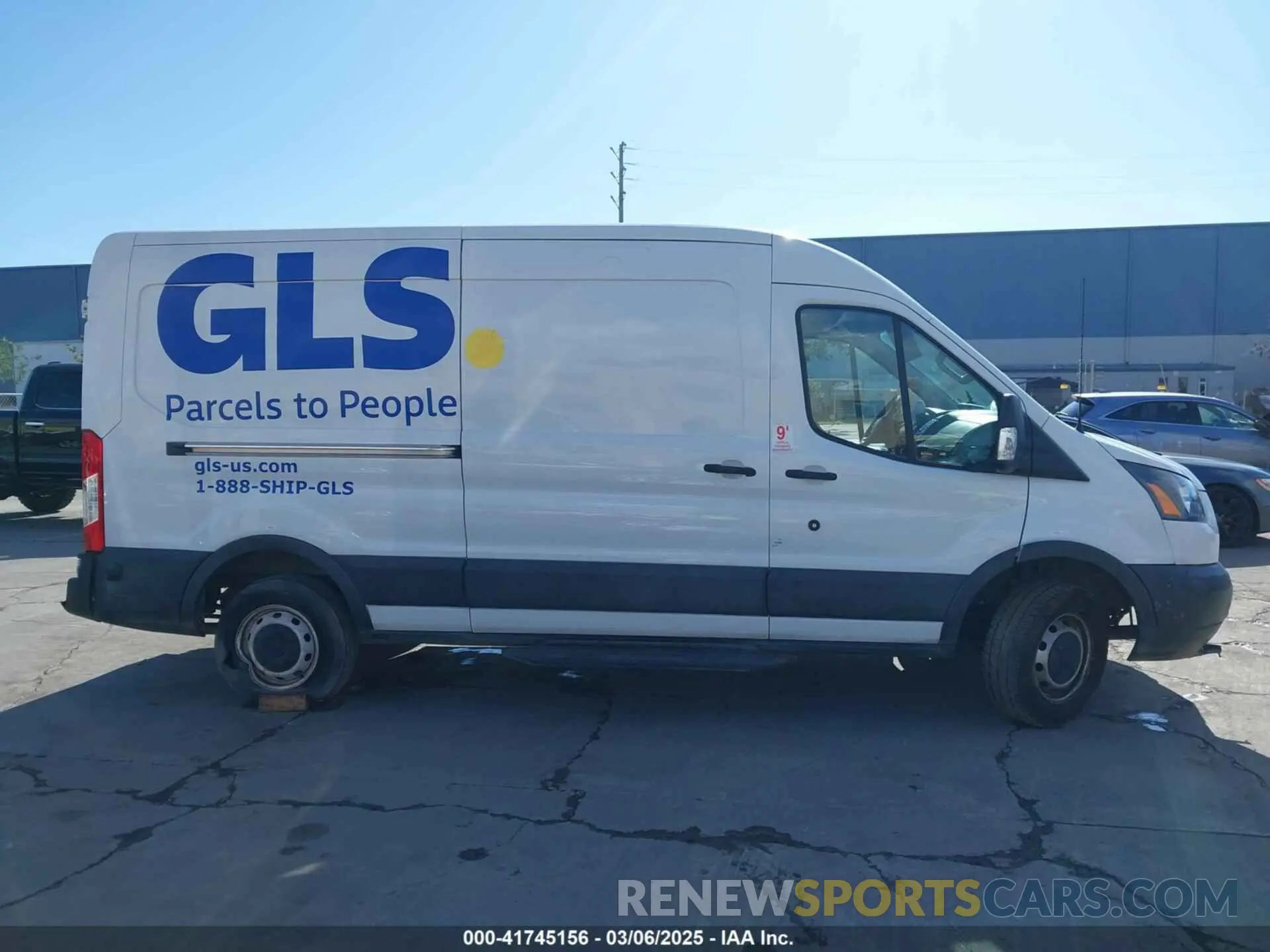 13 fotografías del automóvil dañado 1FTYE2CM8KKB35605 FORD TRANSIT-150 2019