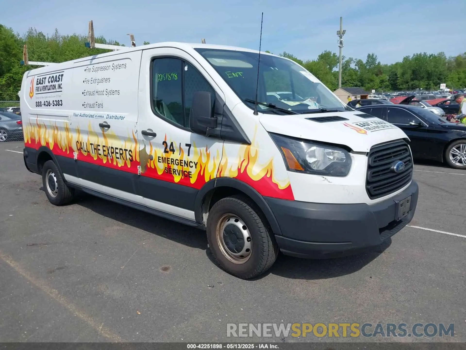 1 fotografías del automóvil dañado 1FTYE9ZM5KKA75945 FORD TRANSIT-150 2019