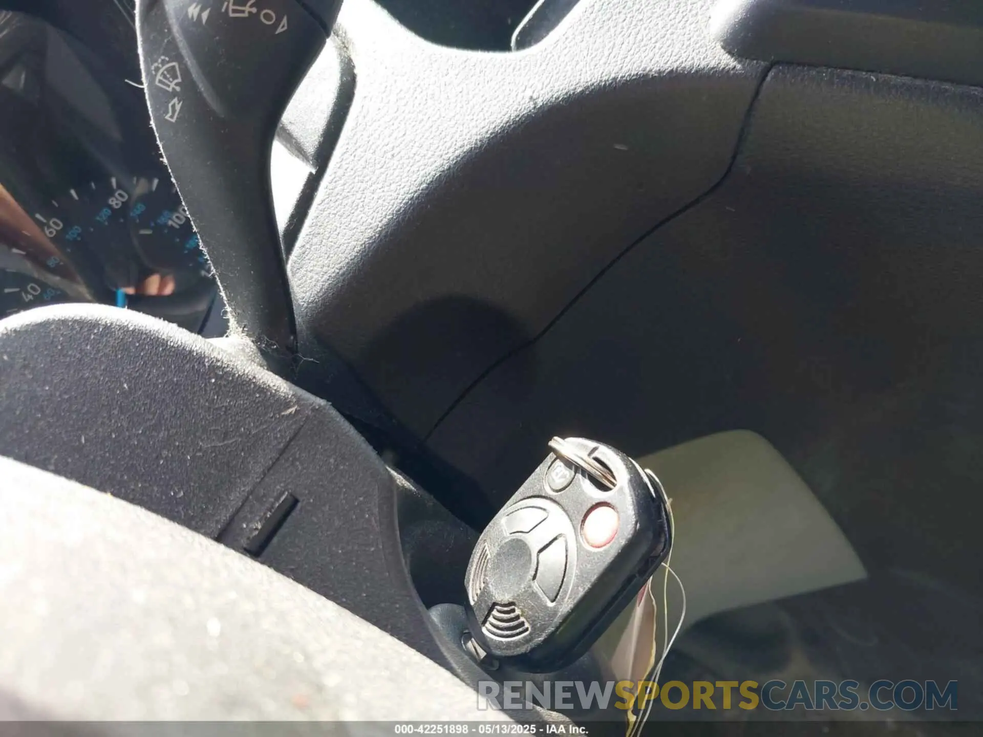 11 fotografías del automóvil dañado 1FTYE9ZM5KKA75945 FORD TRANSIT-150 2019