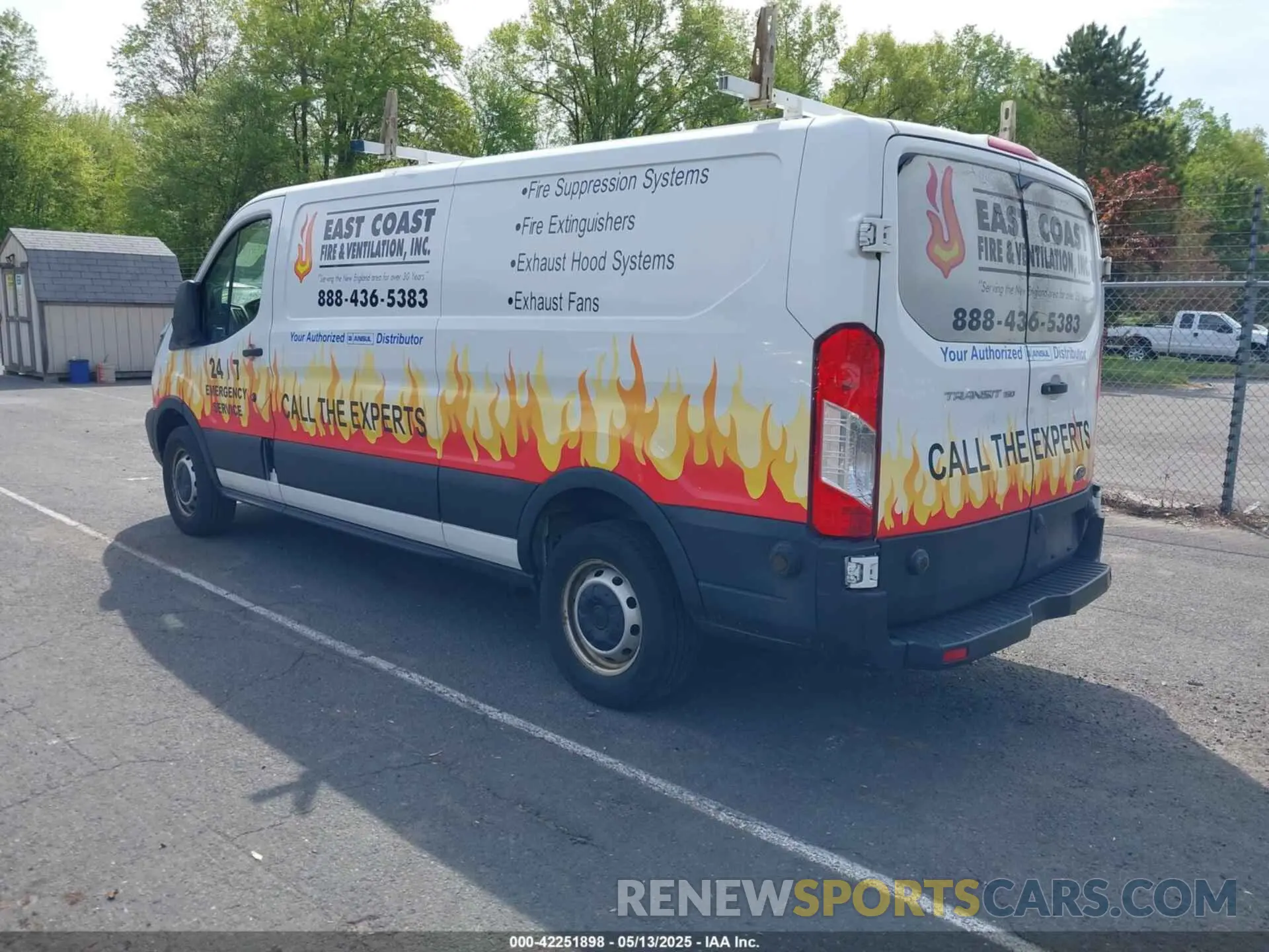 3 fotografías del automóvil dañado 1FTYE9ZM5KKA75945 FORD TRANSIT-150 2019