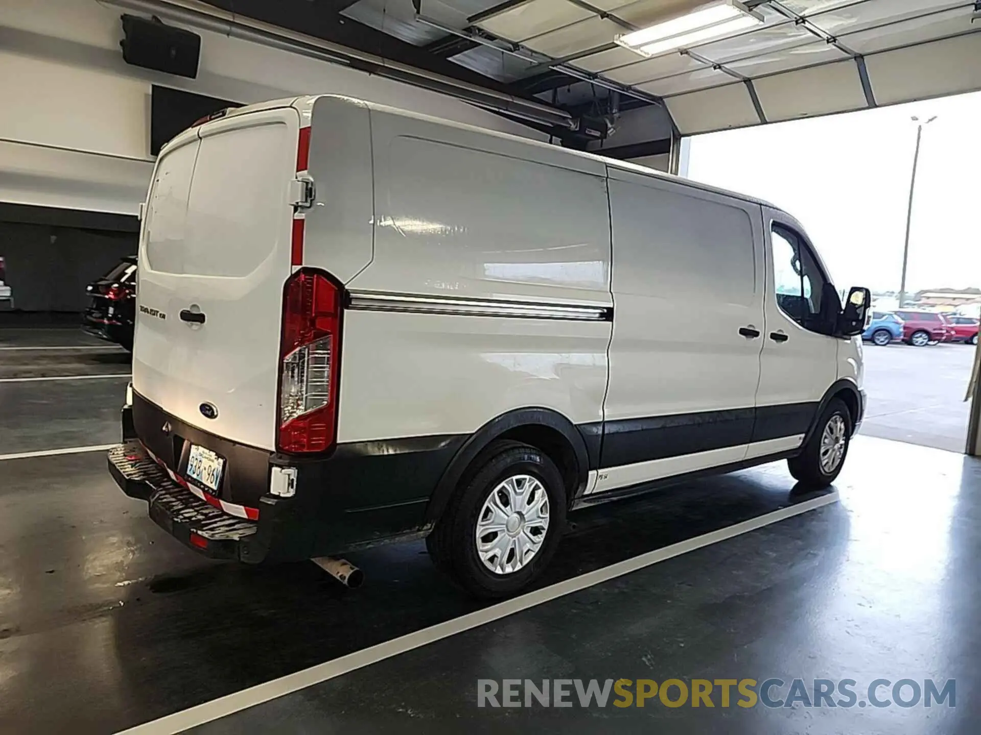 3 fotografías del automóvil dañado 1FTYE1Y82LKB26132 FORD TRANSIT-150 2020