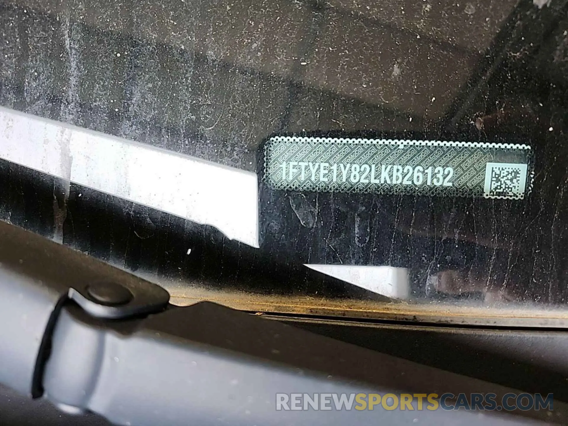 8 fotografías del automóvil dañado 1FTYE1Y82LKB26132 FORD TRANSIT-150 2020