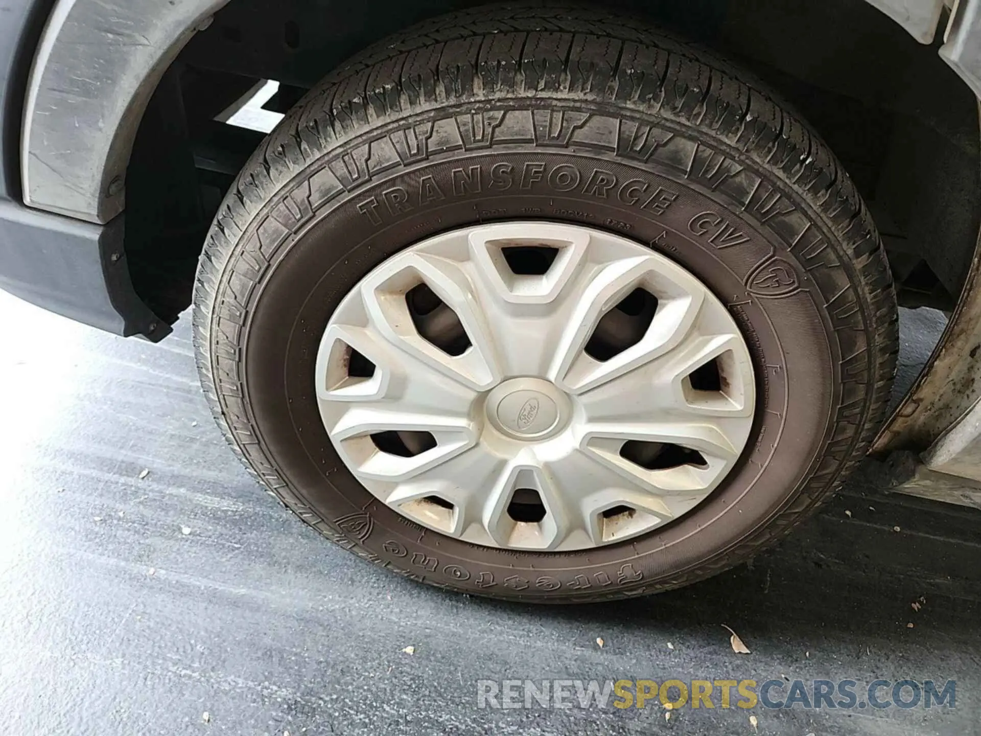 9 fotografías del automóvil dañado 1FTYE1Y82LKB26132 FORD TRANSIT-150 2020