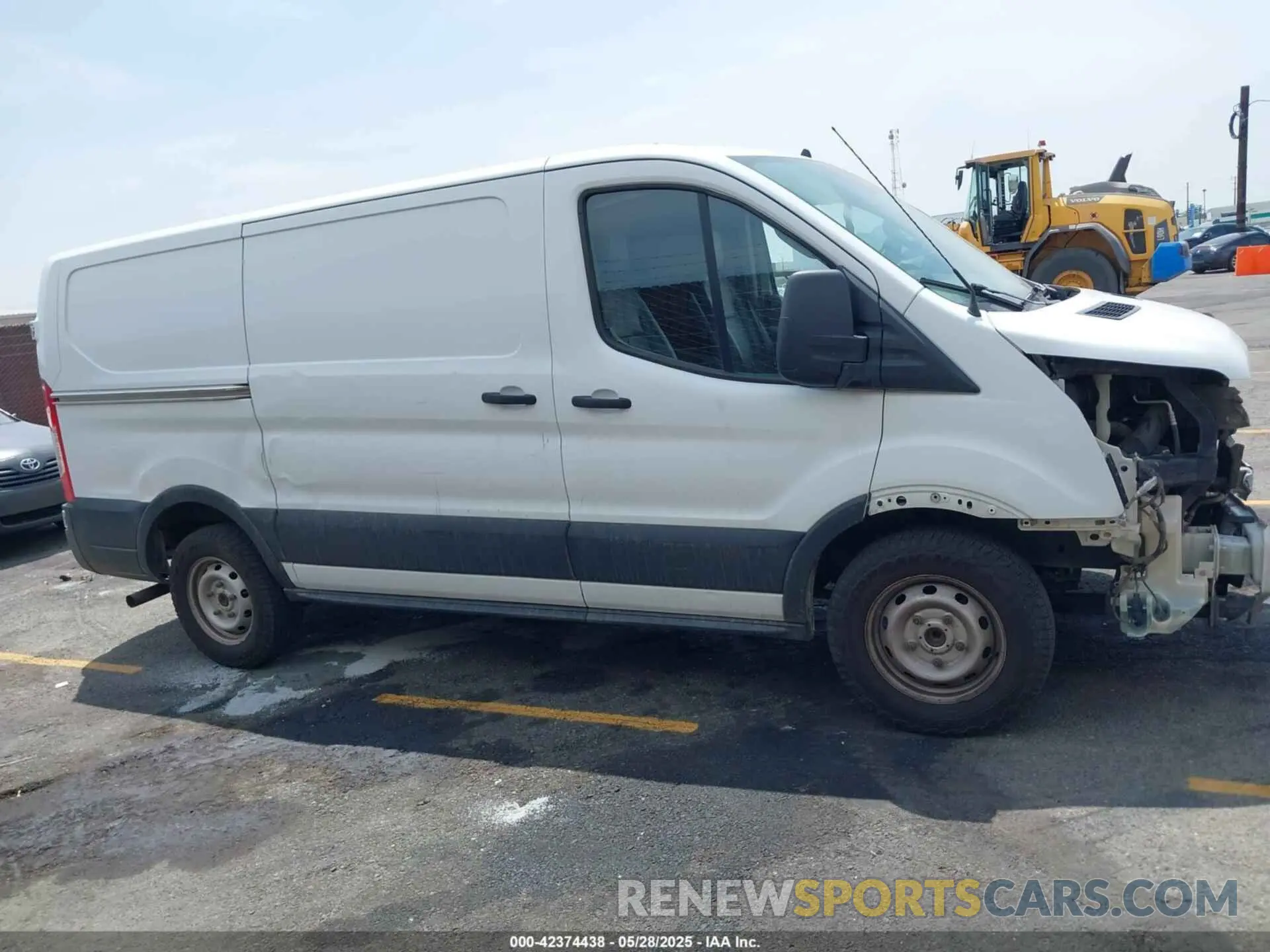 13 fotografías del automóvil dañado 1FTYE1Y84LKA10687 FORD TRANSIT-150 2020