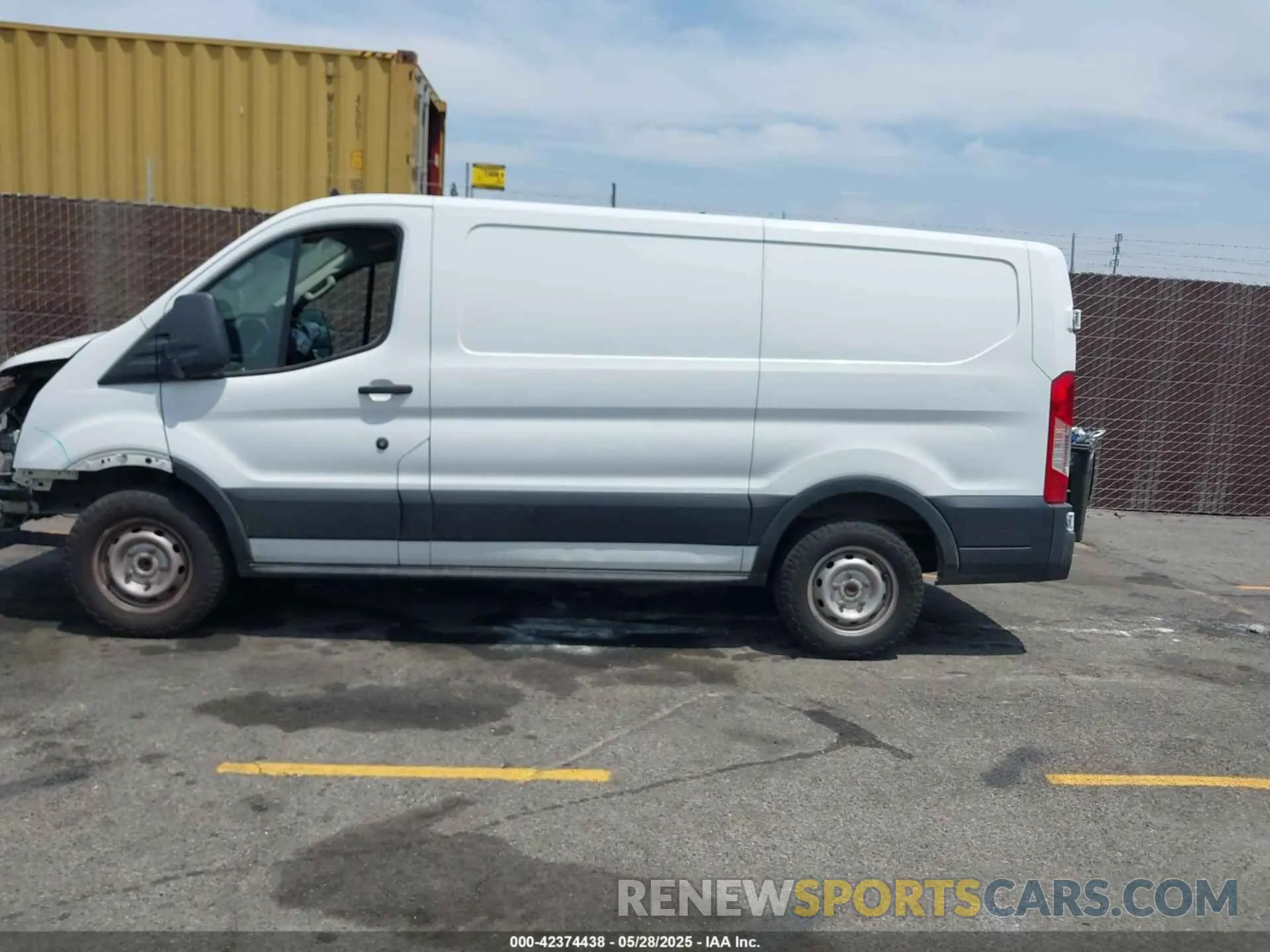 14 fotografías del automóvil dañado 1FTYE1Y84LKA10687 FORD TRANSIT-150 2020