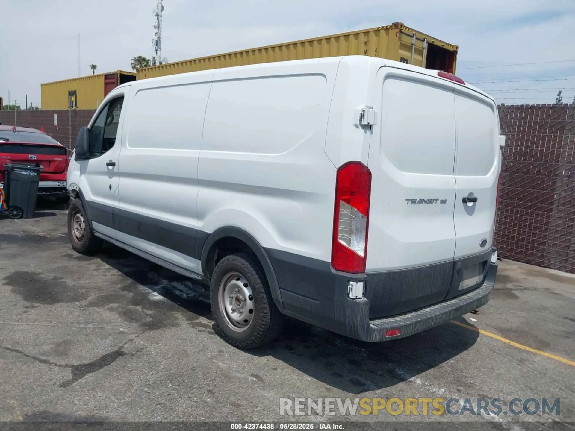 3 fotografías del automóvil dañado 1FTYE1Y84LKA10687 FORD TRANSIT-150 2020