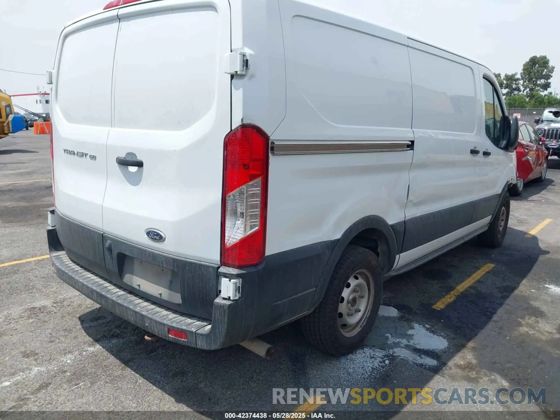 4 fotografías del automóvil dañado 1FTYE1Y84LKA10687 FORD TRANSIT-150 2020