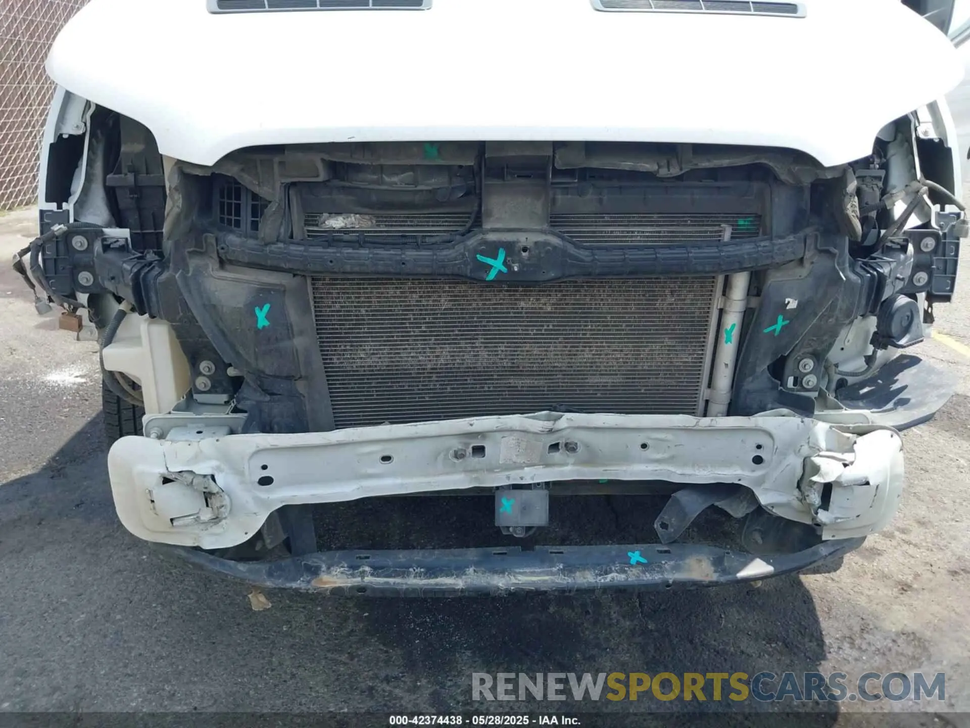 6 fotografías del automóvil dañado 1FTYE1Y84LKA10687 FORD TRANSIT-150 2020