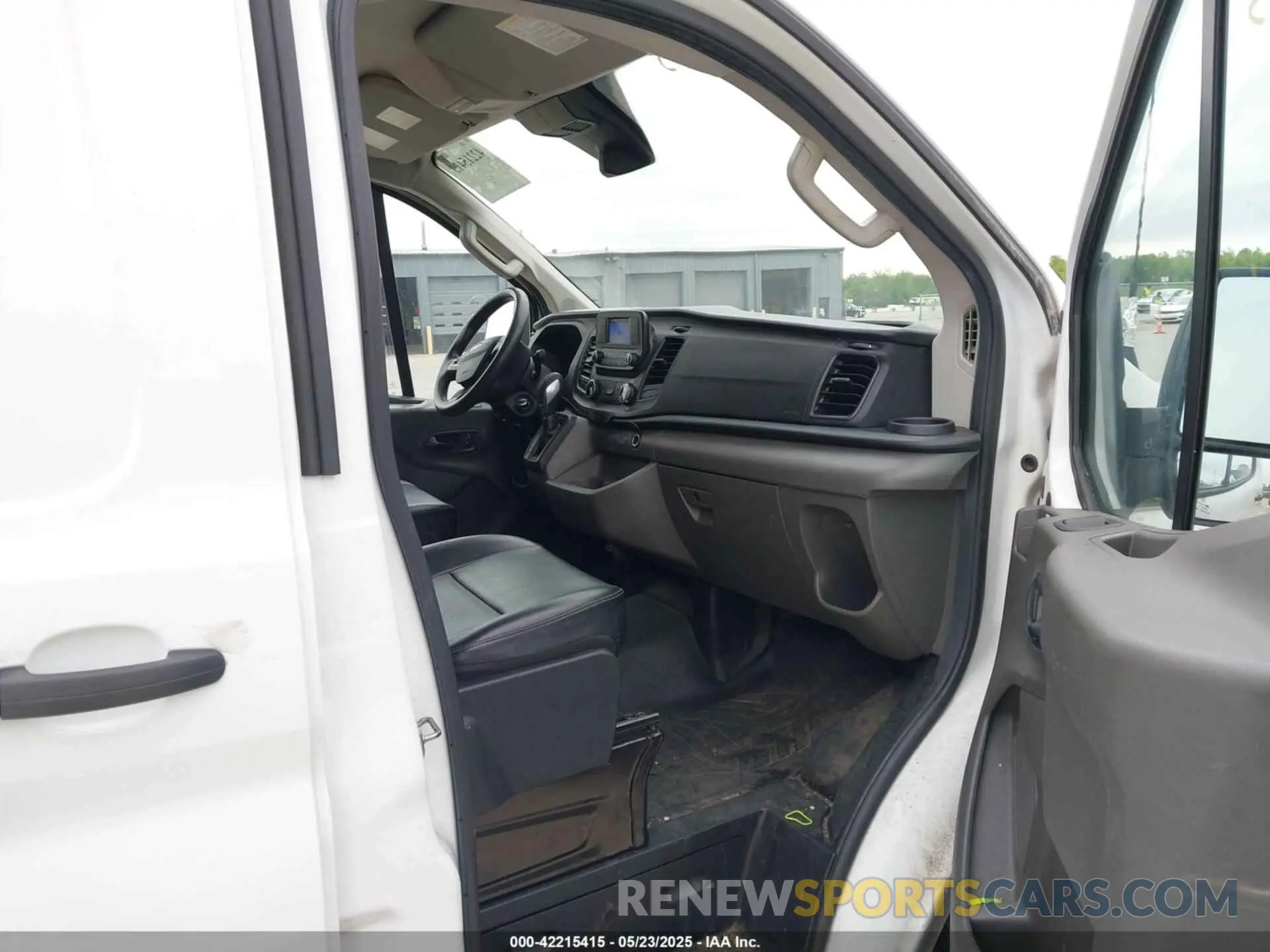 5 fotografías del automóvil dañado 1FTYE1Y85LKA25294 FORD TRANSIT-150 2020