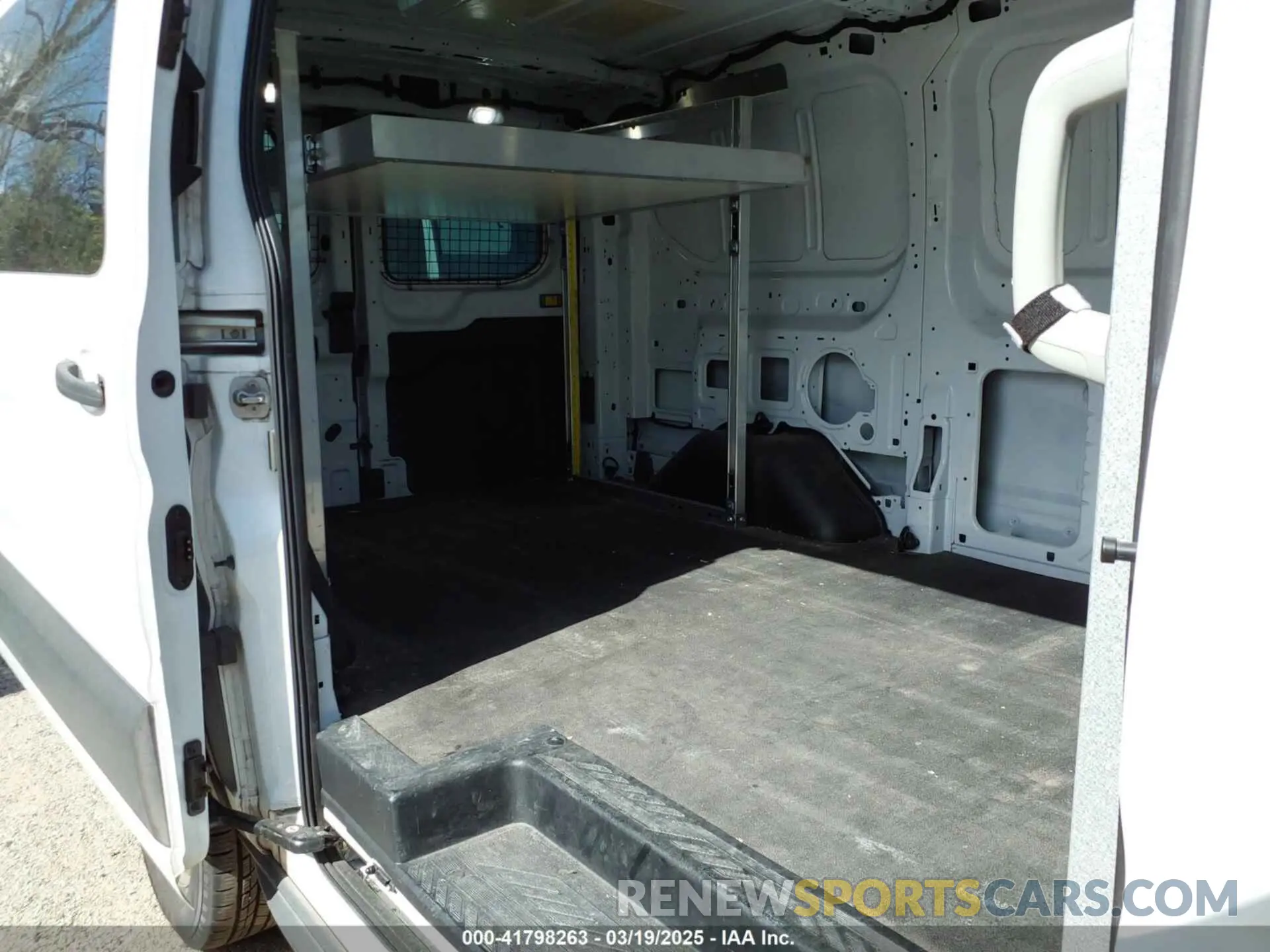 8 fotografías del automóvil dañado 1FTYE1YG7LKB68822 FORD TRANSIT-150 2020