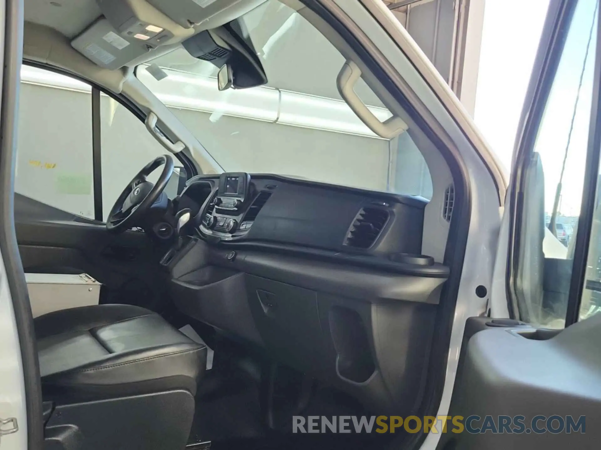 21 fotografías del automóvil dañado 1FTYE1Y84MKA75234 FORD TRANSIT-150 2021