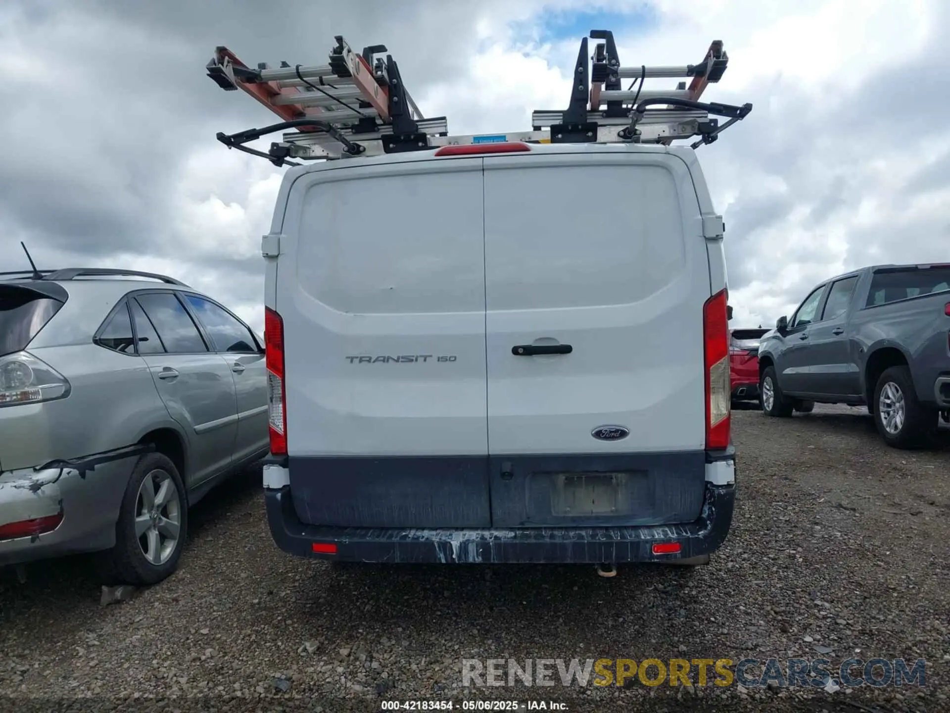 16 fotografías del automóvil dañado 1FTYE1Y86MKA71783 FORD TRANSIT-150 2021