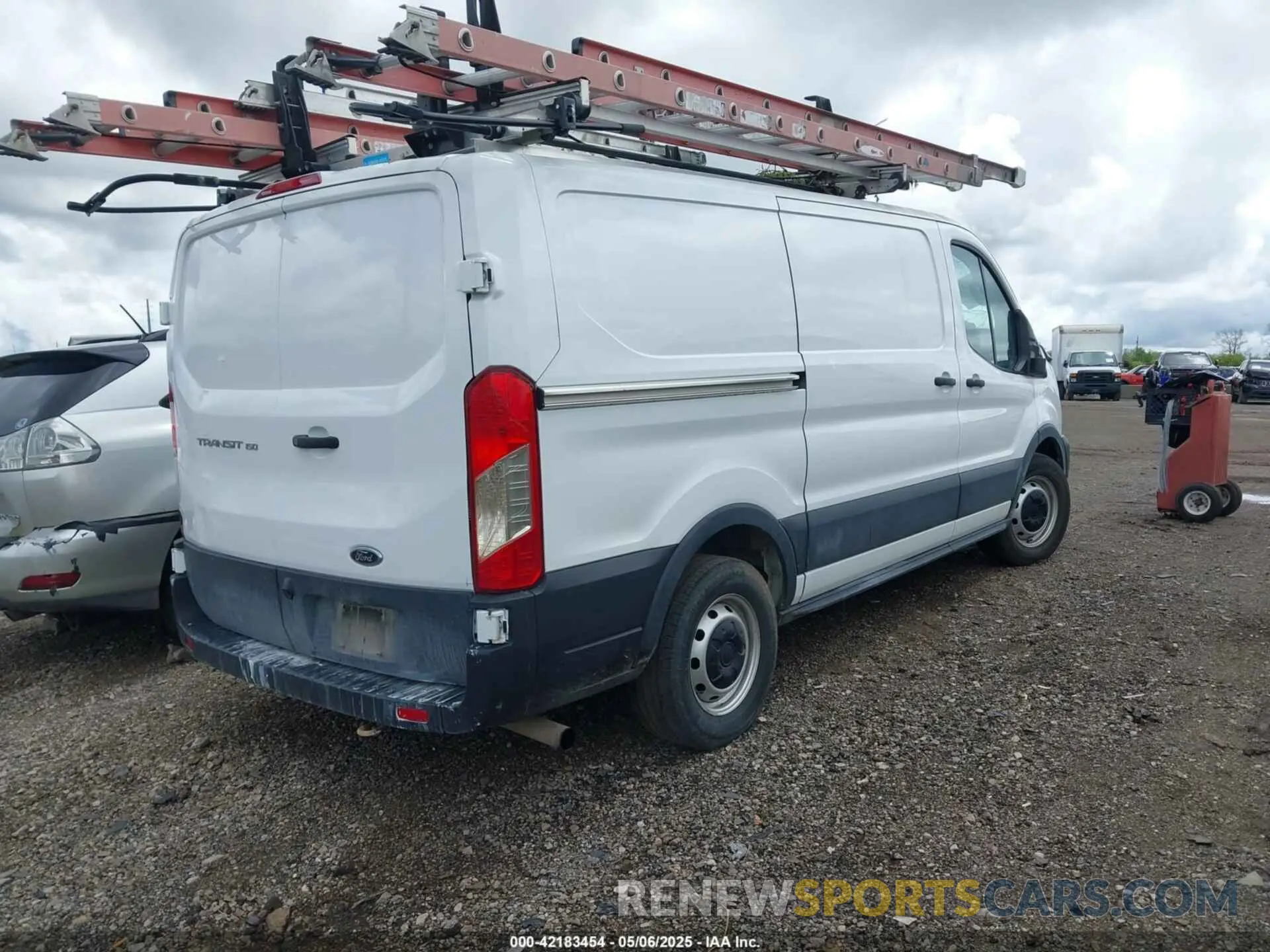 4 fotografías del automóvil dañado 1FTYE1Y86MKA71783 FORD TRANSIT-150 2021
