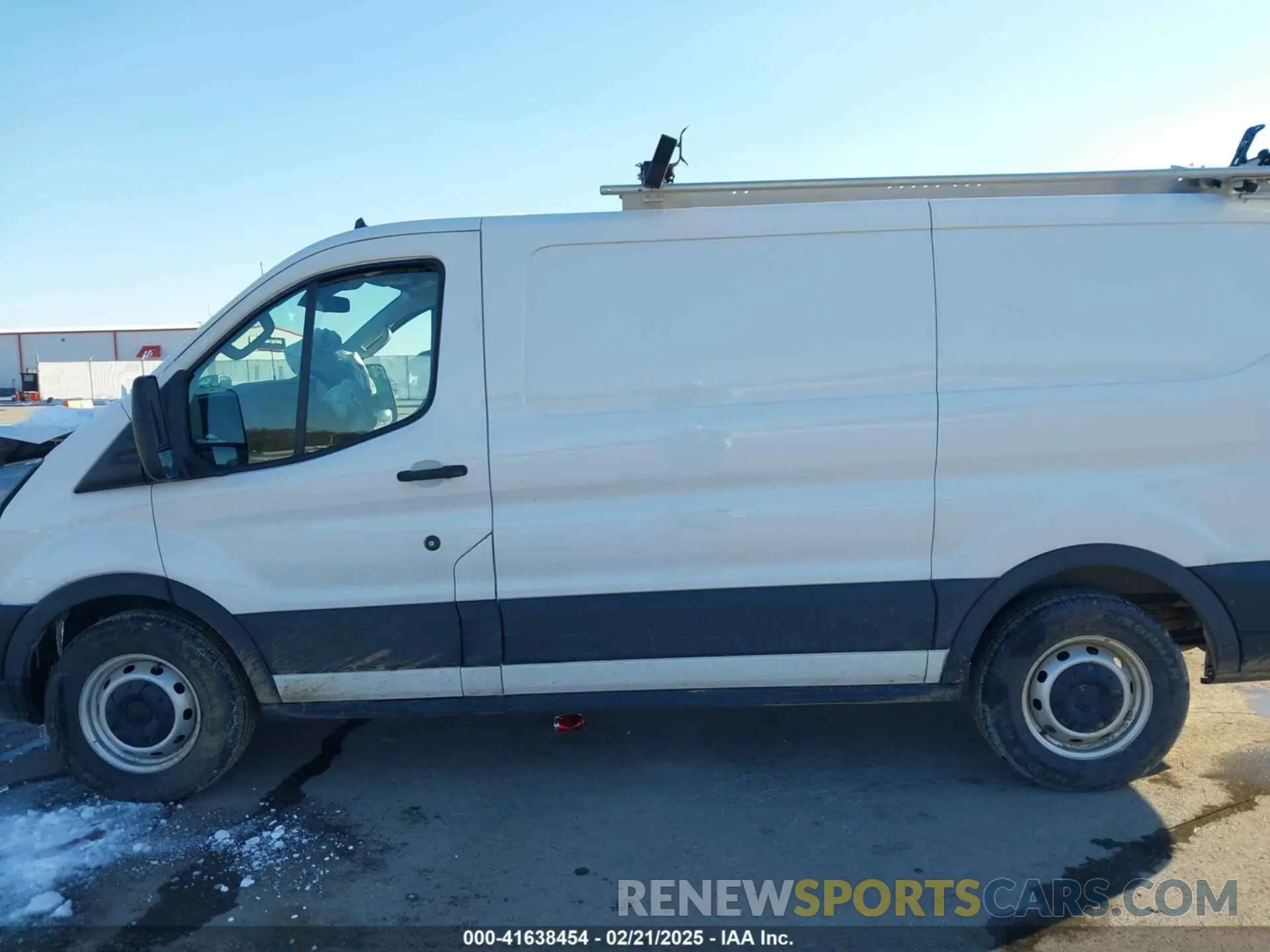 14 fotografías del automóvil dañado 1FTYE1Y81NKA62166 FORD TRANSIT-150 2022