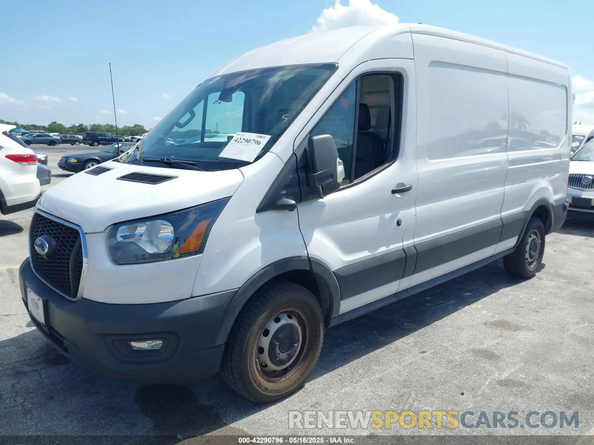 2 fotografías del automóvil dañado 1FTYE1C86PKA17525 FORD TRANSIT-150 2023