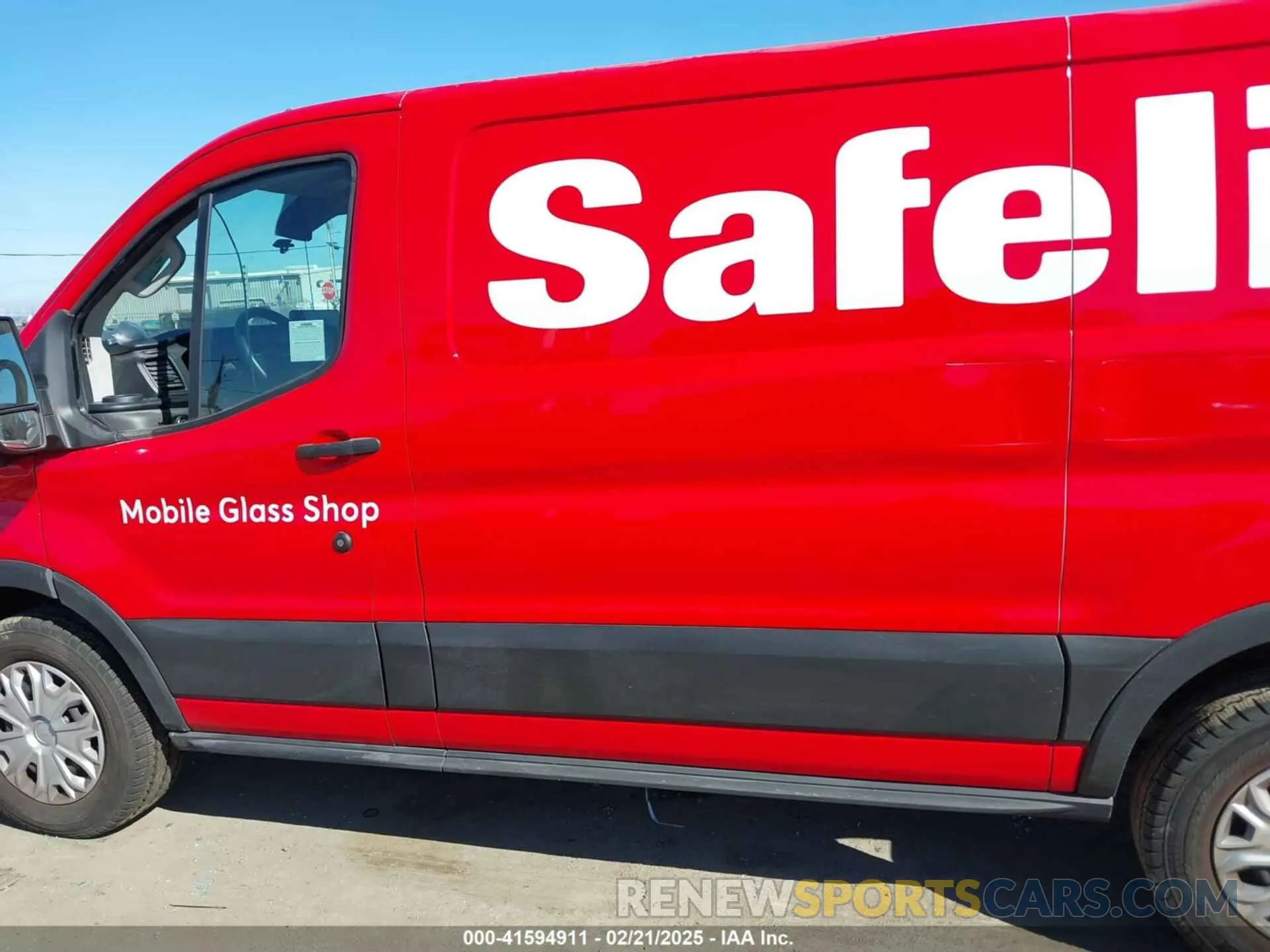14 fotografías del automóvil dañado 1FTYE1Y86PKB96268 FORD TRANSIT-150 2023