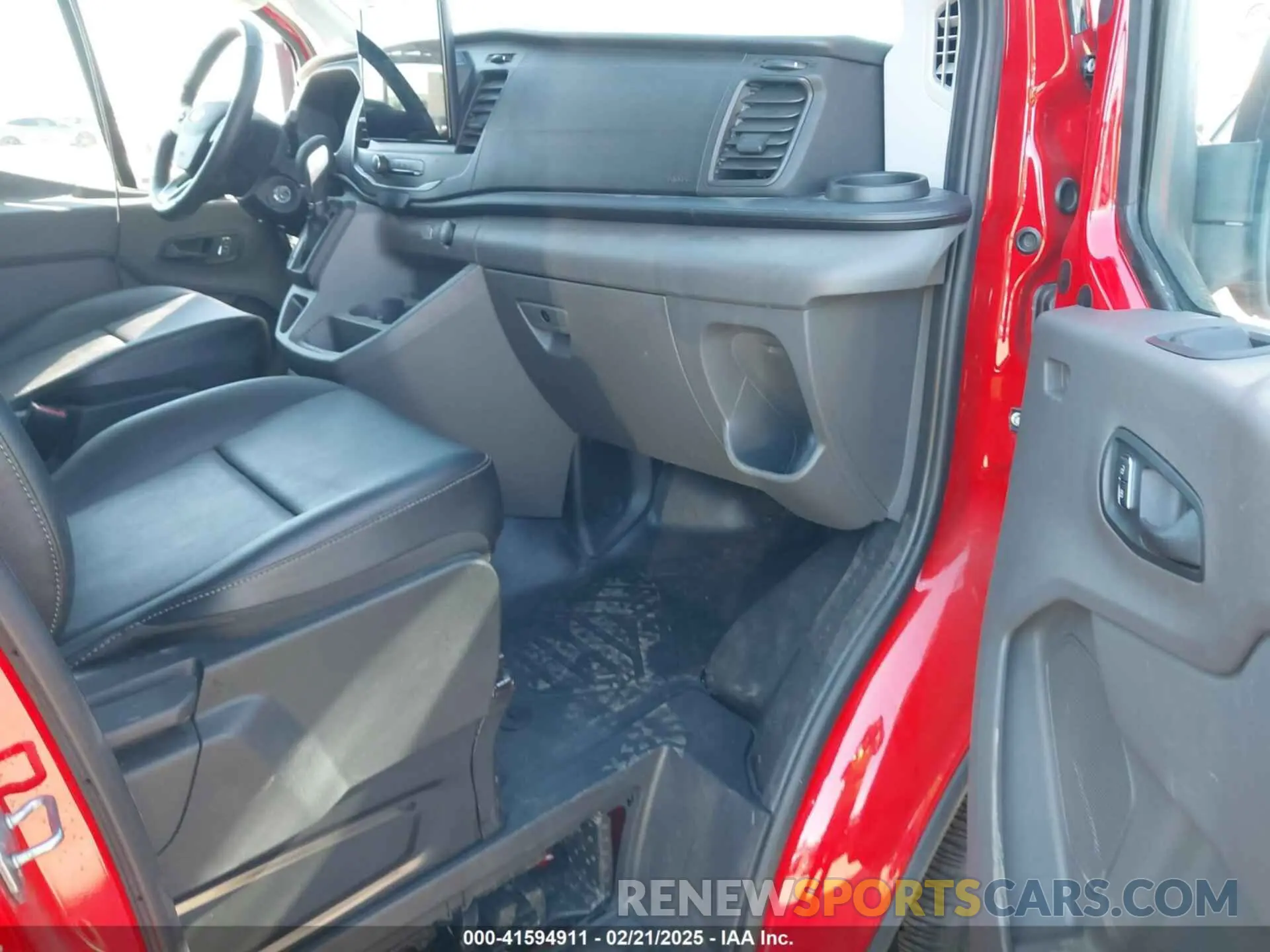 5 fotografías del automóvil dañado 1FTYE1Y86PKB96268 FORD TRANSIT-150 2023