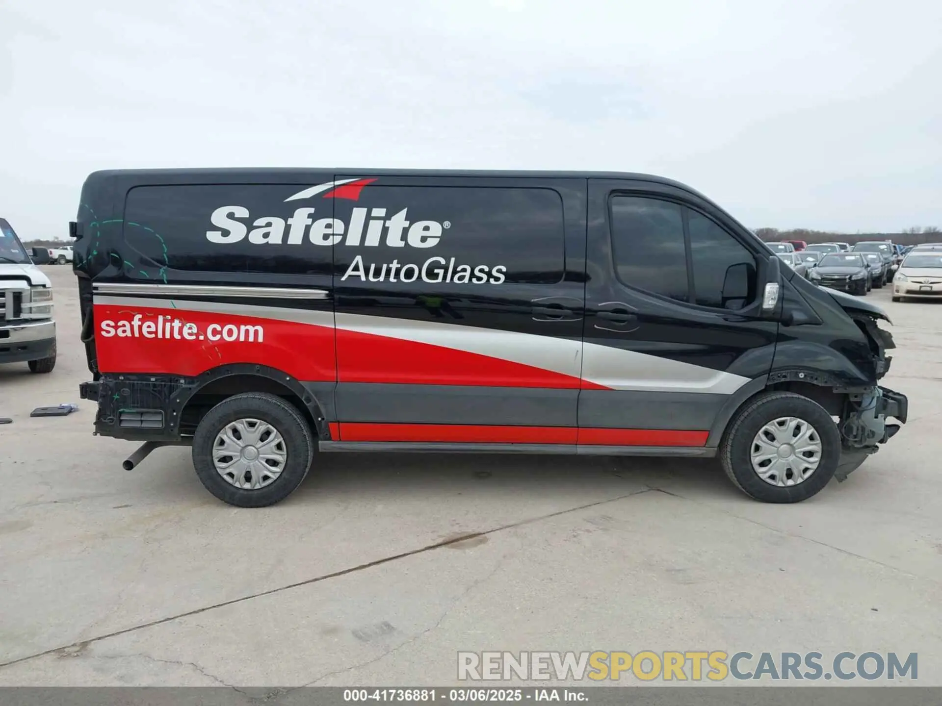 14 fotografías del automóvil dañado 1FTYE1Y89PKB02836 FORD TRANSIT-150 2023