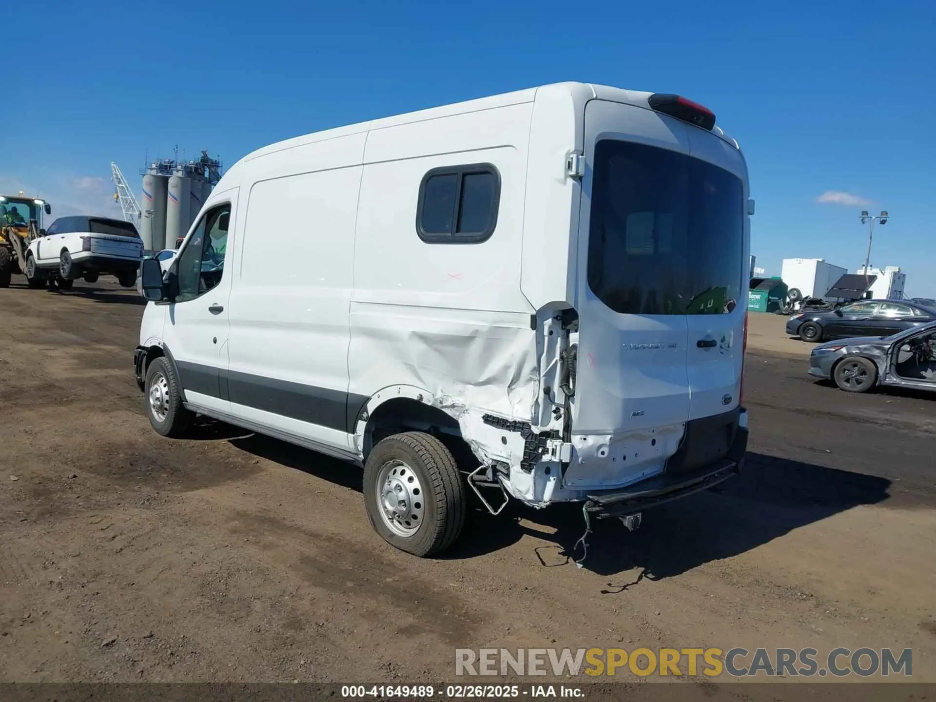 3 fotografías del automóvil dañado 1FTYE2C84PKB90935 FORD TRANSIT-150 2023