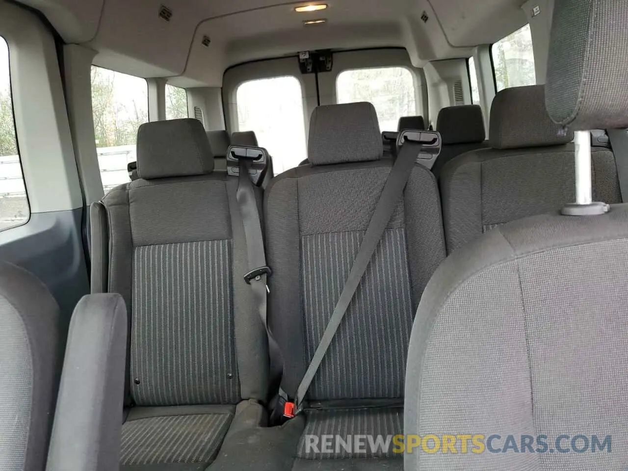 10 fotografías del automóvil dañado 1FBAX2CG1KKA76486 FORD TRANSIT 2019